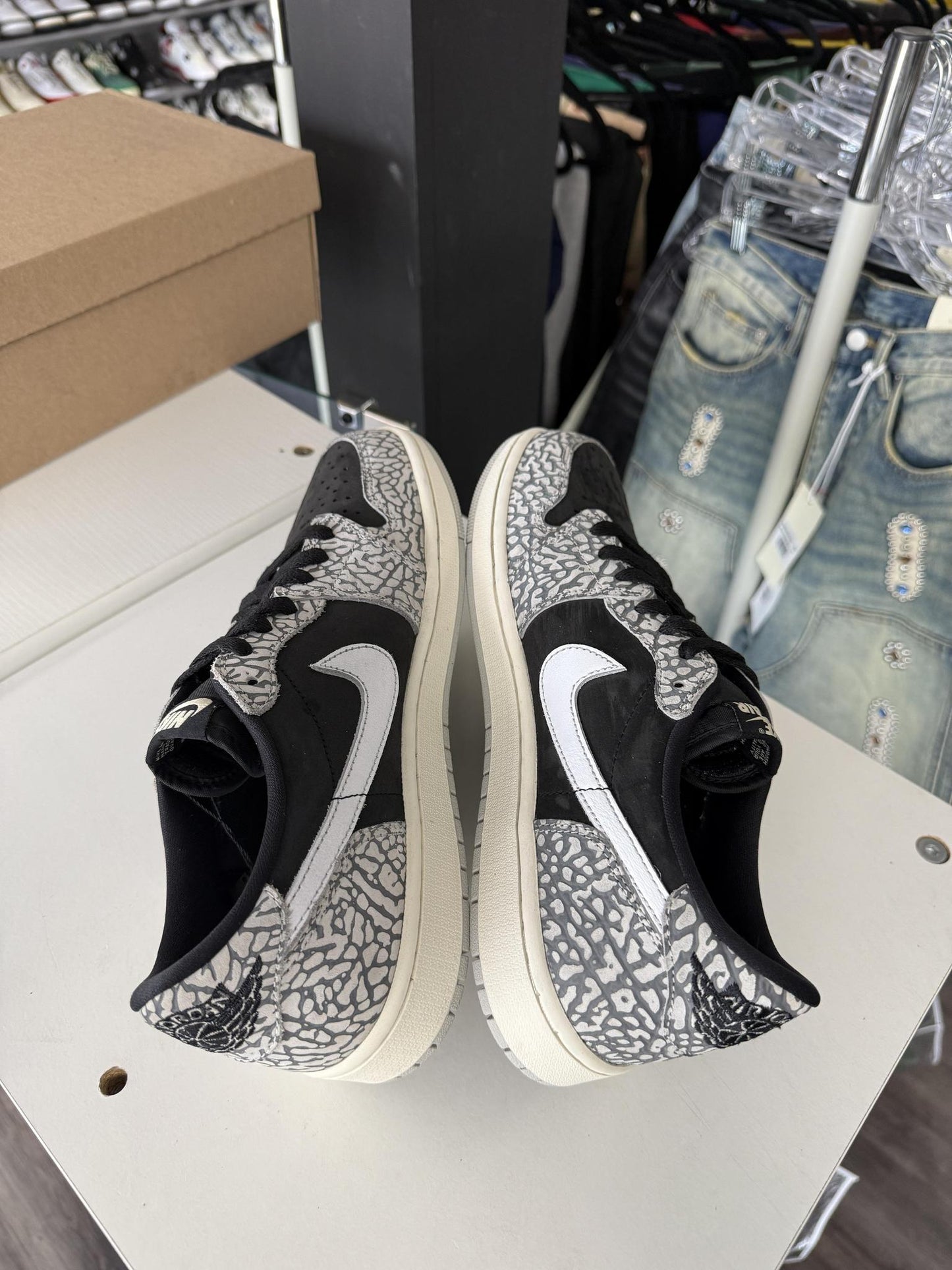 Jordan 1 Low "Elephant Print" Used Size 10.5