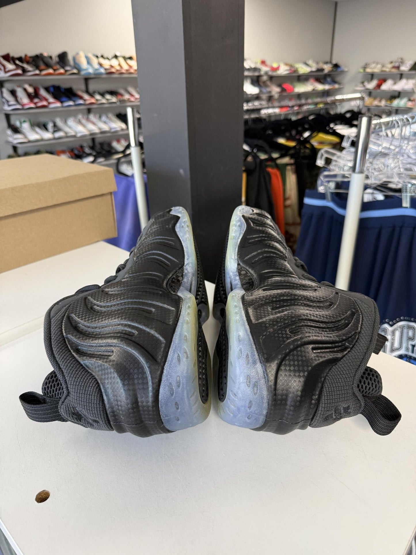Nike Foamposite "Carbon Fiber" Used Size 12