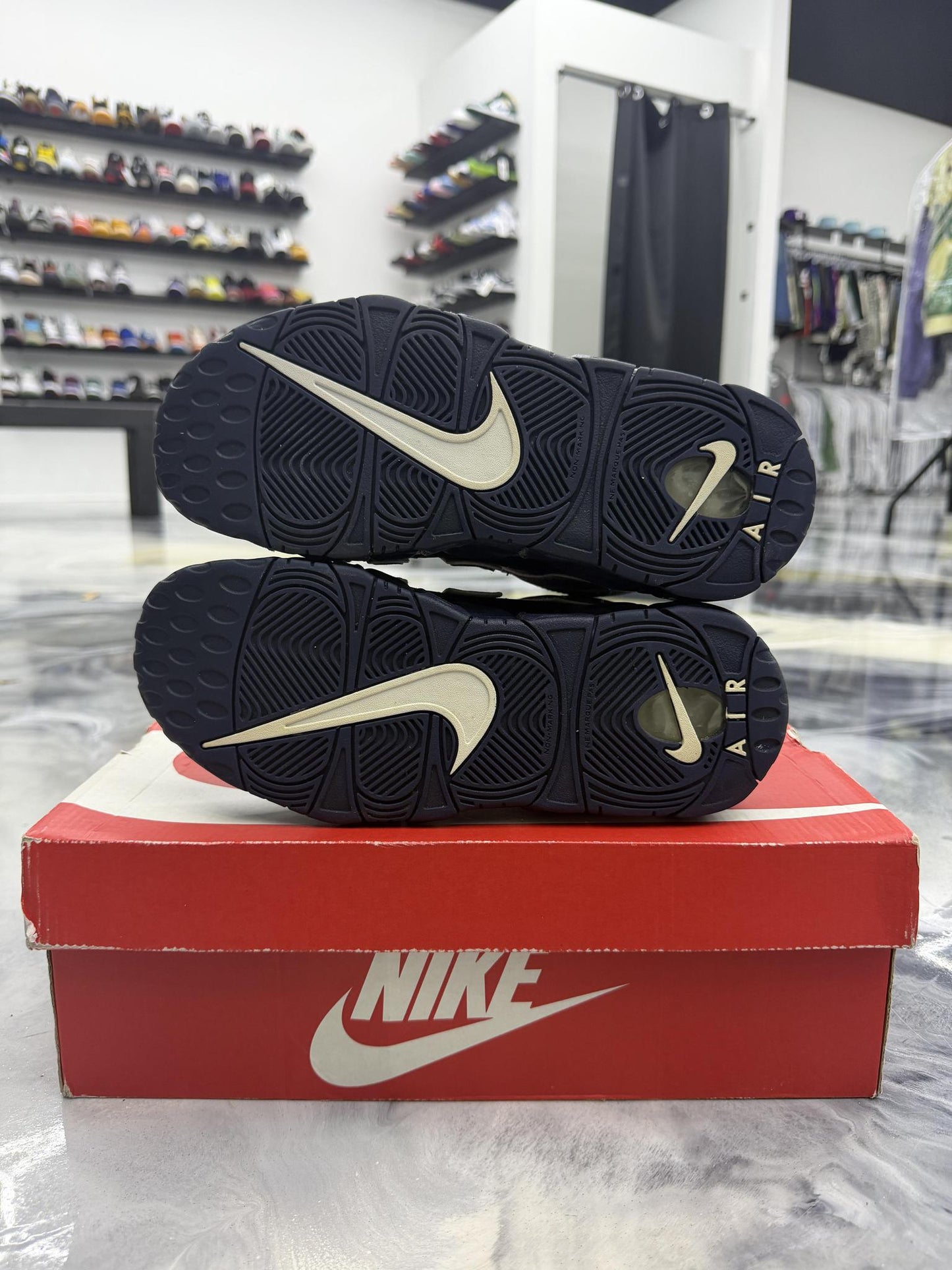 Nike Air More Uptempo "Navy" Used Size 7Y/8.5W