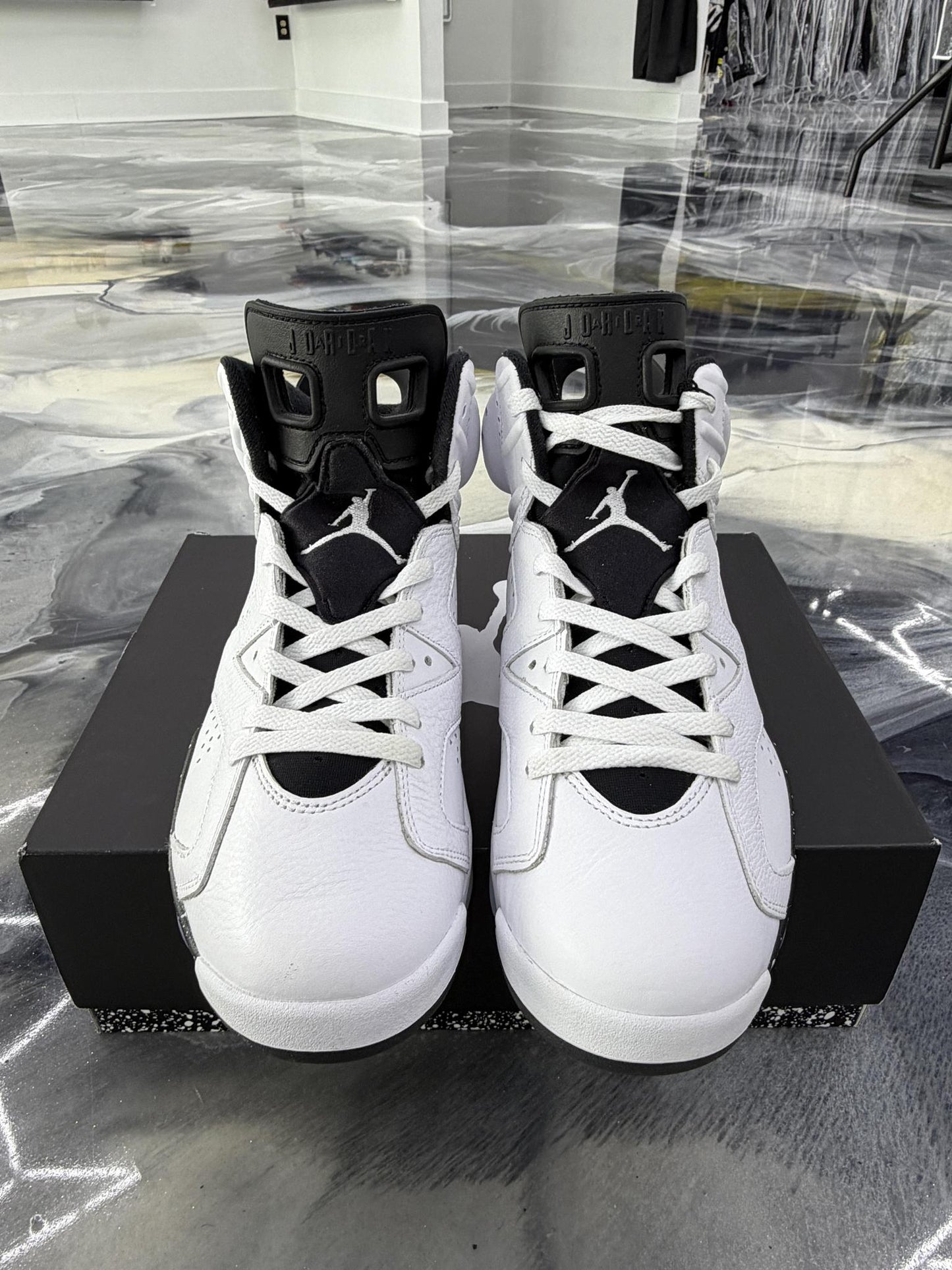 Jordan 6 "Reverse Oreo" Used Size 10