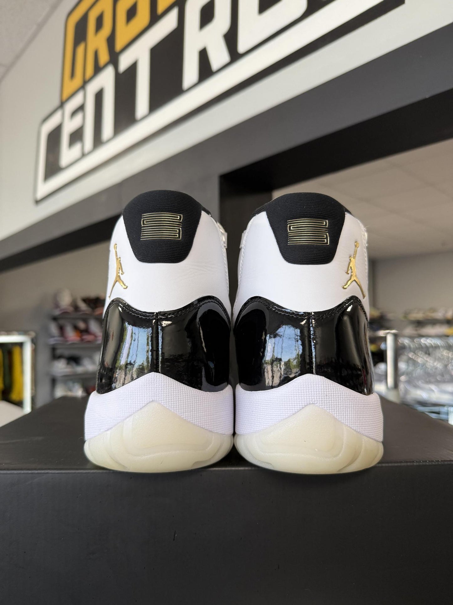 Jordan 11 "Gratitude" Used Size 13