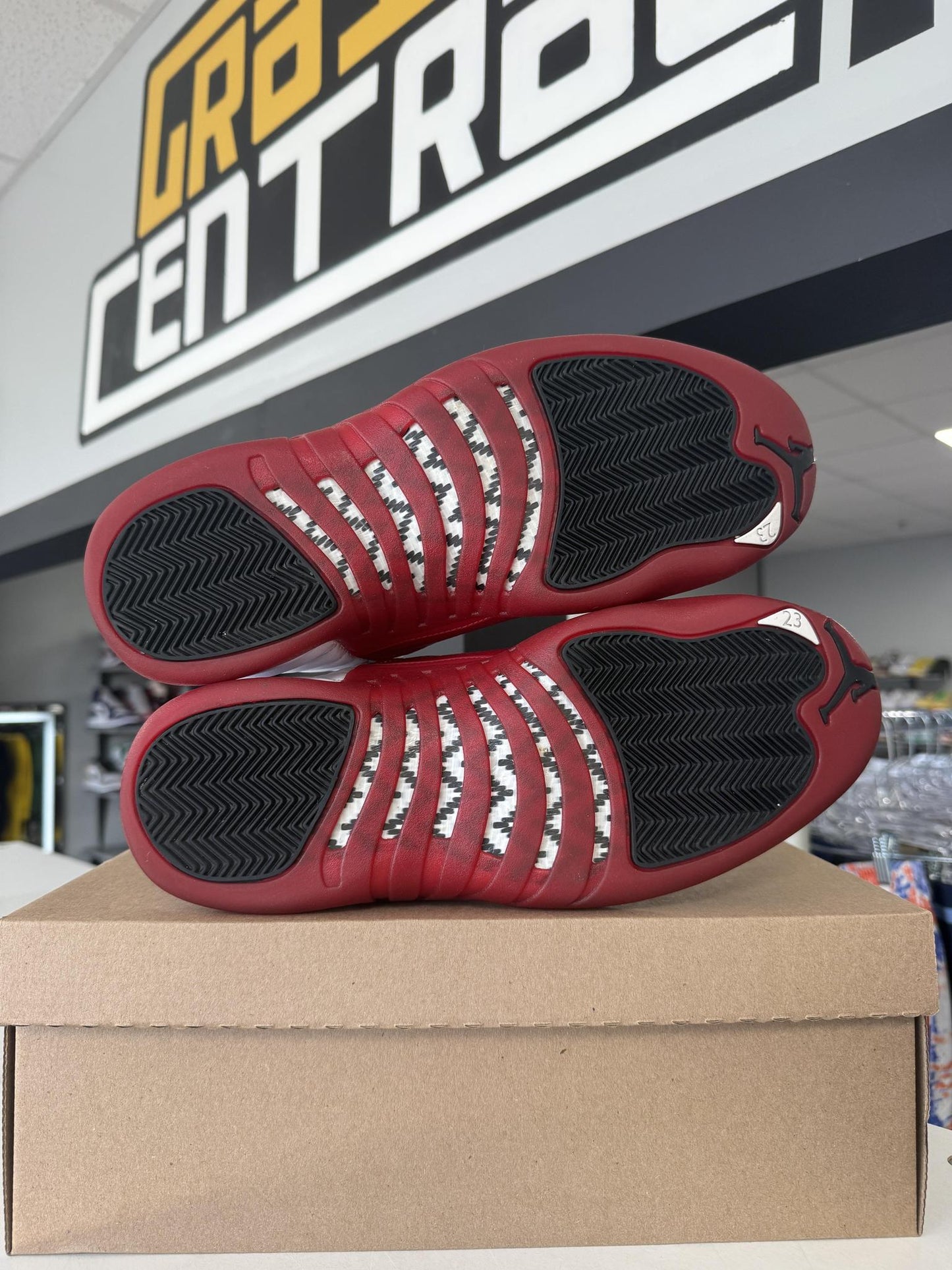 Jordan 12 "Cherry" Used Size 11