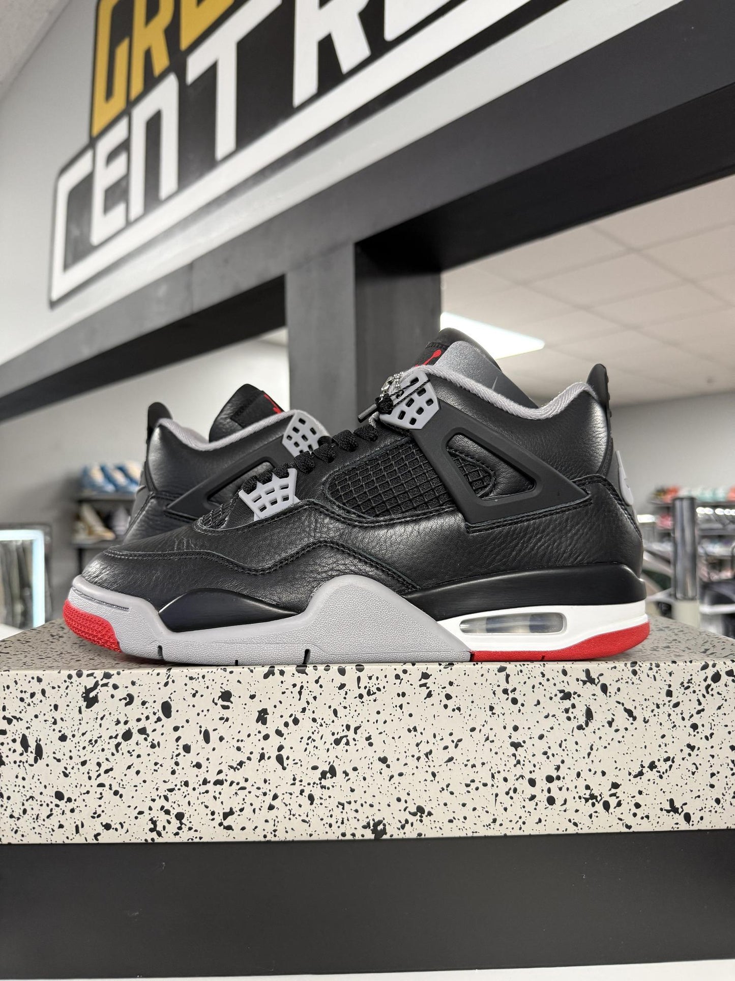 Jordan 4 "Bred Reimagined" Used Size 8