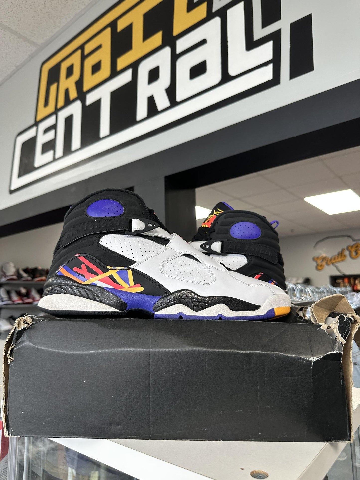 Jordan 8 "Three Peat" Size 13