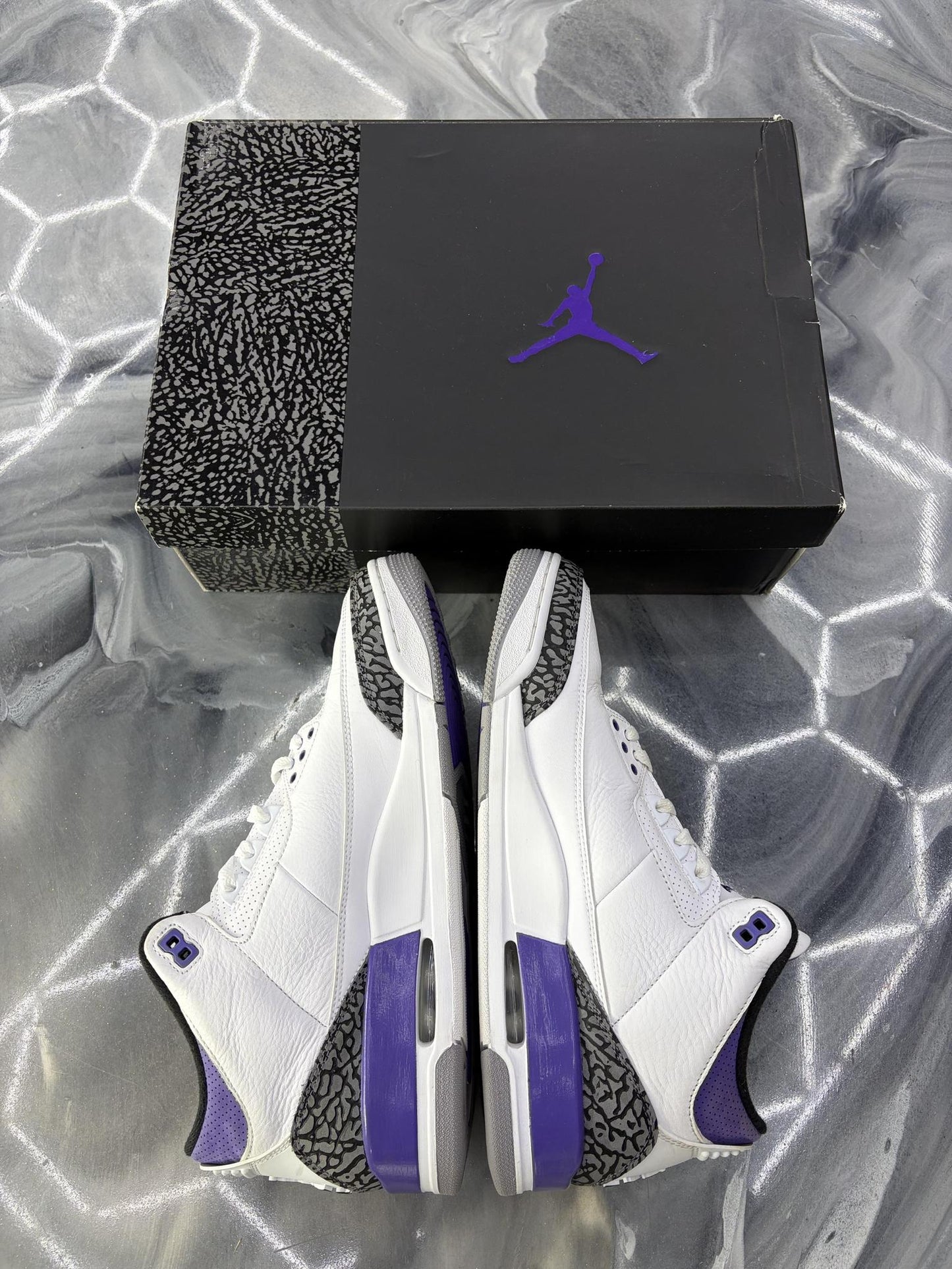 Jordan 3 "Dark Iris" Used Size 11.5