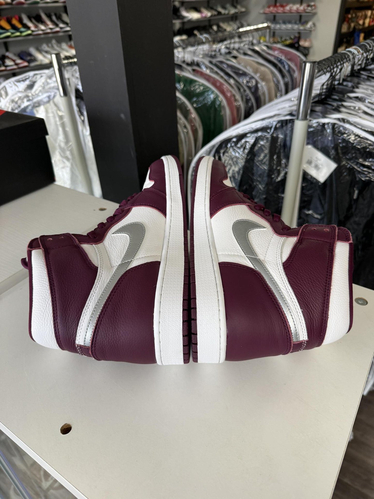 Jordan 1 "Bordeaux" Used Size 13