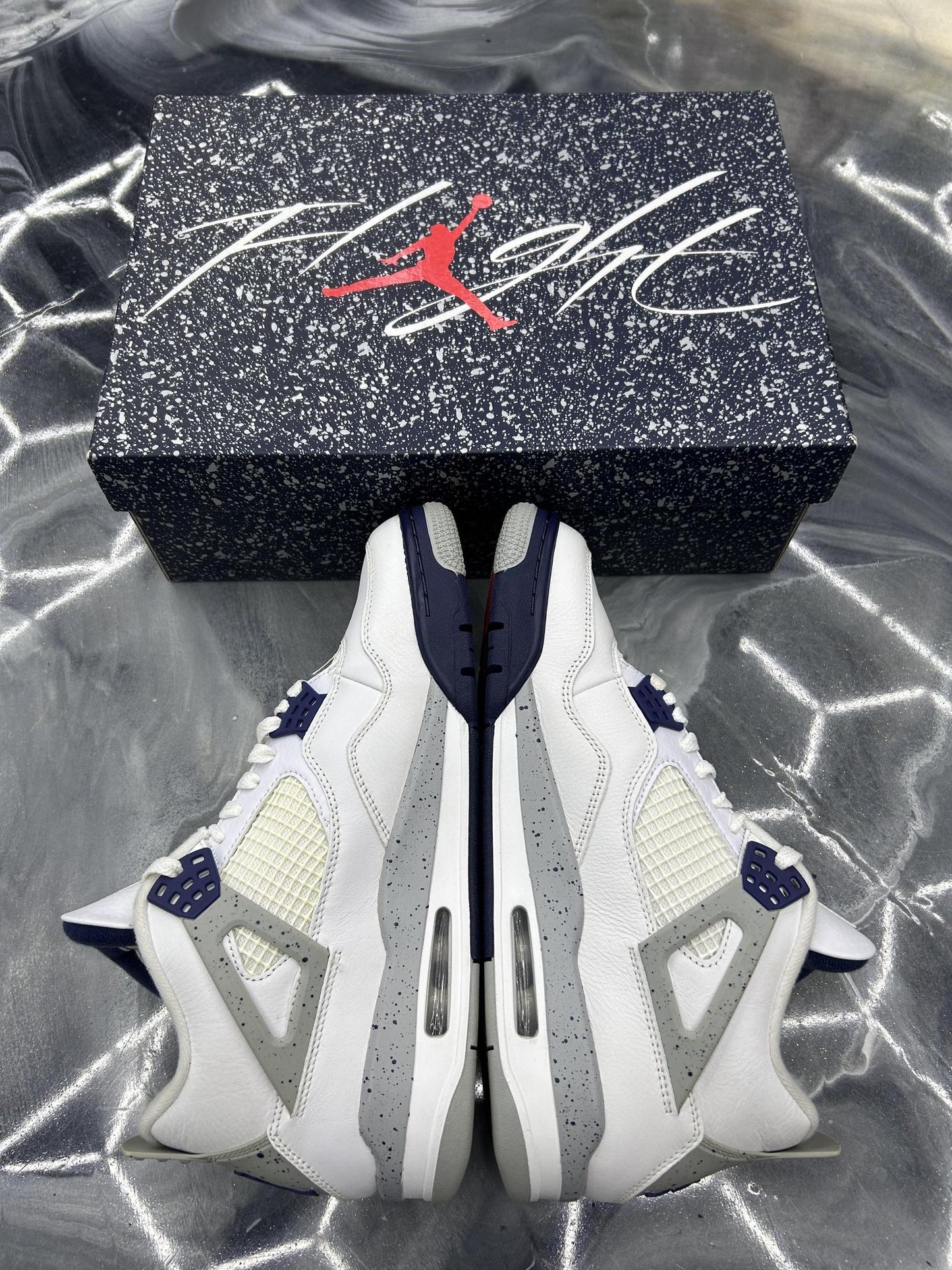 Jordan 4 "Midnight Navy" Used Size 10.5