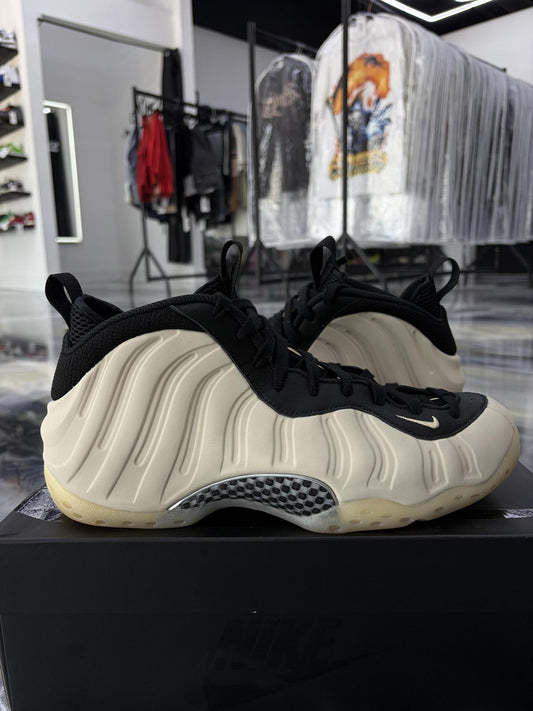 Nike Air Foamposite "Light Orewood" Used Size 10
