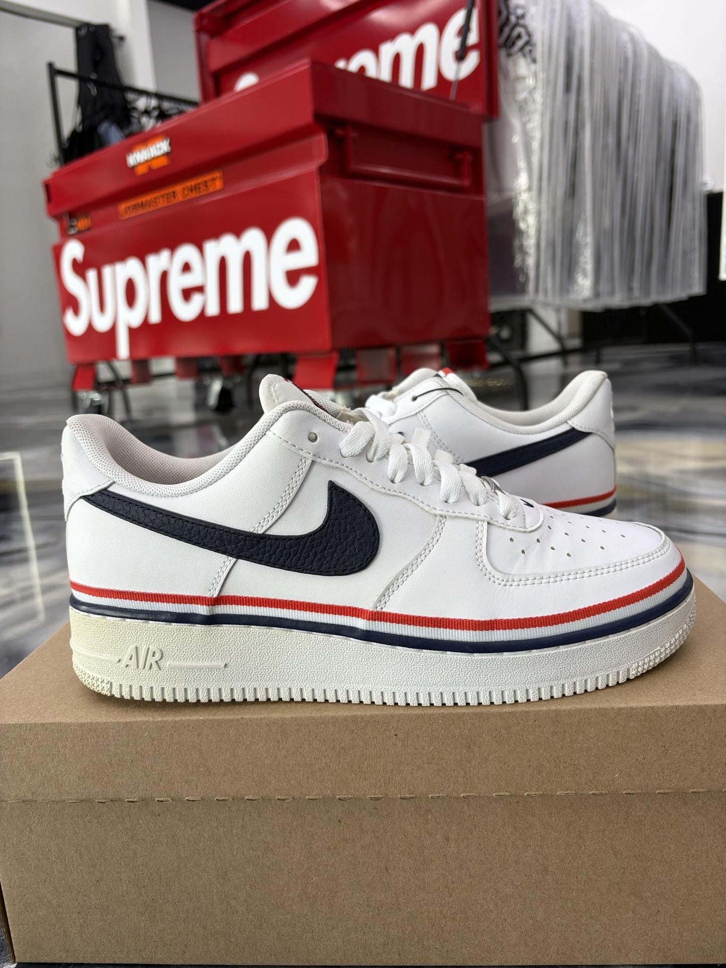 Nike Air Force 1 LV8 "Ribbon" Used Size 8