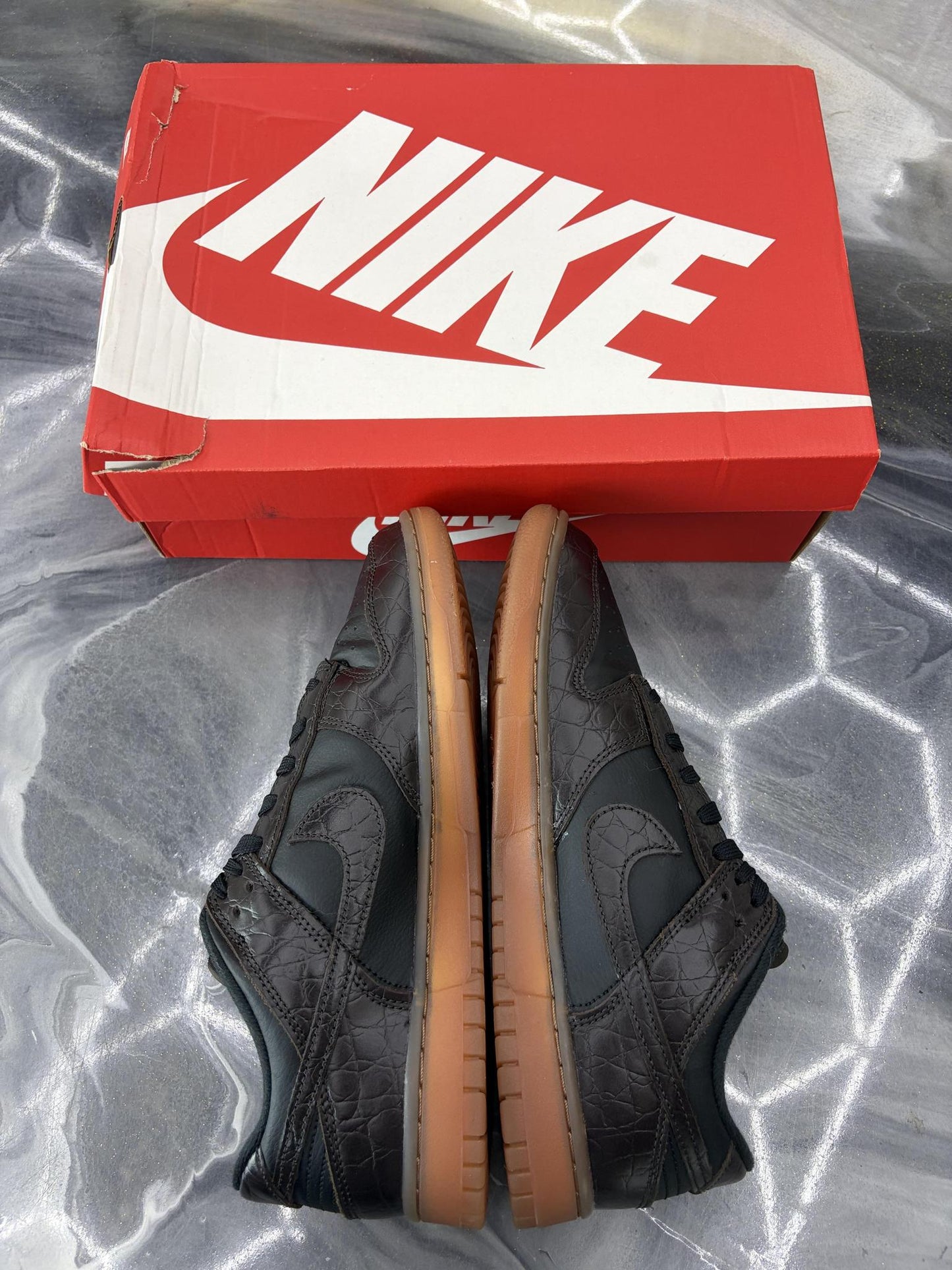 Nike Dunk Low "Velvet Brown" Black Used Size 9.5