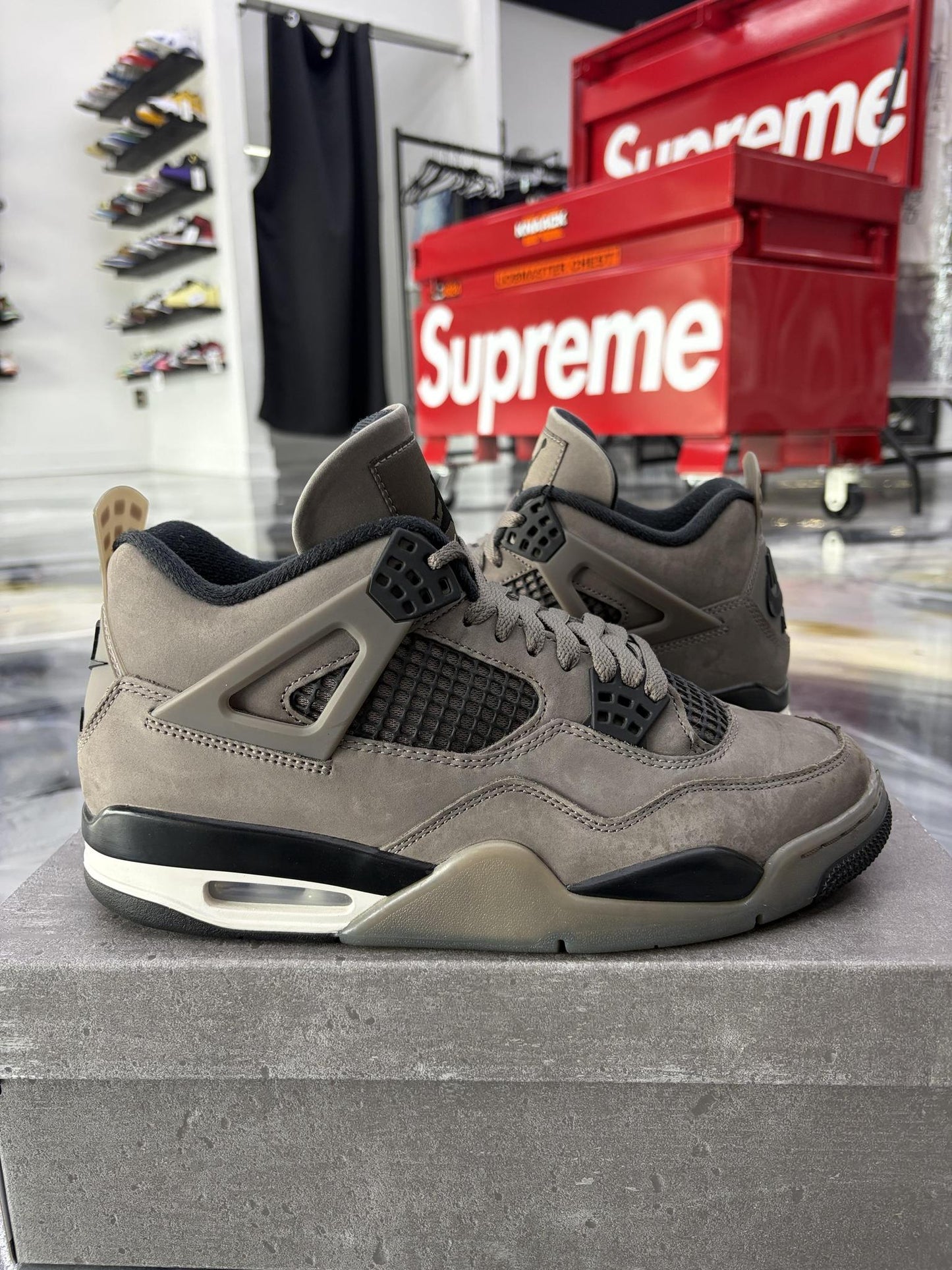 Jordan 4 "Cave Stone" Used Size 10