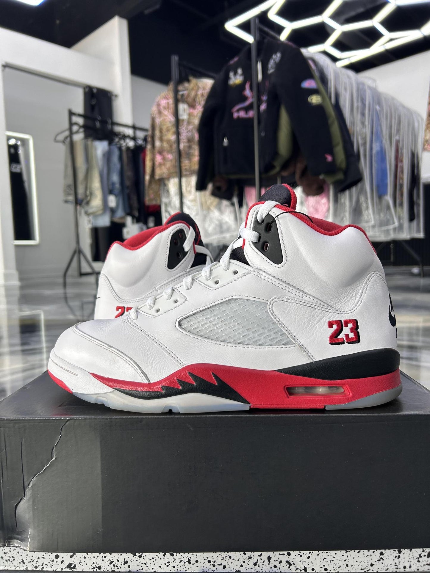 Jordan 5 "Fire Red" Used Size 11.5