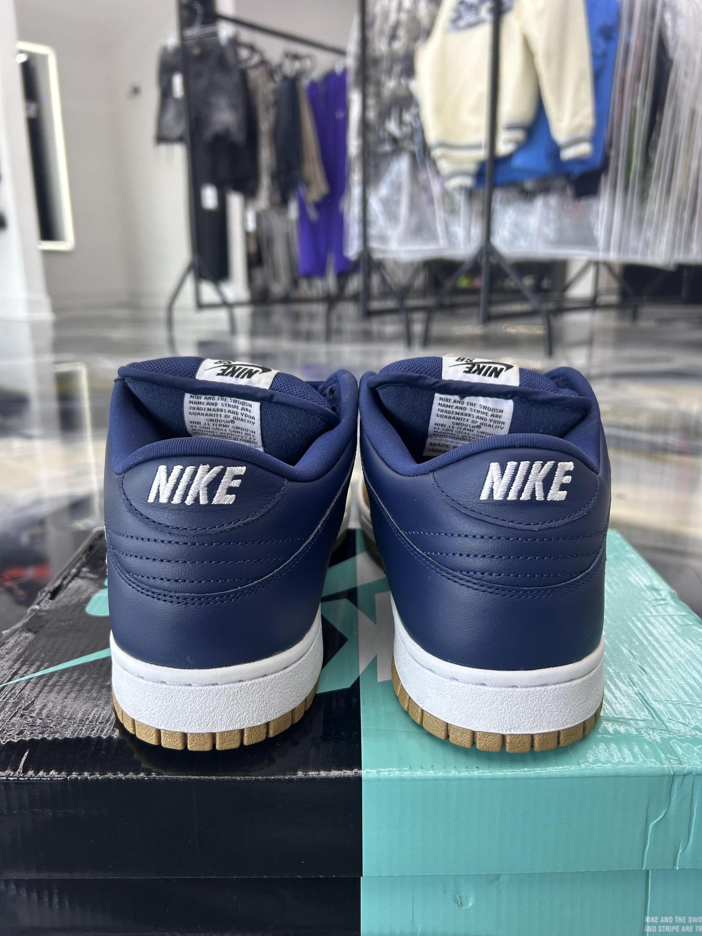 Nike SB Dunk Low "Supreme Navy Gold" Used Size 12