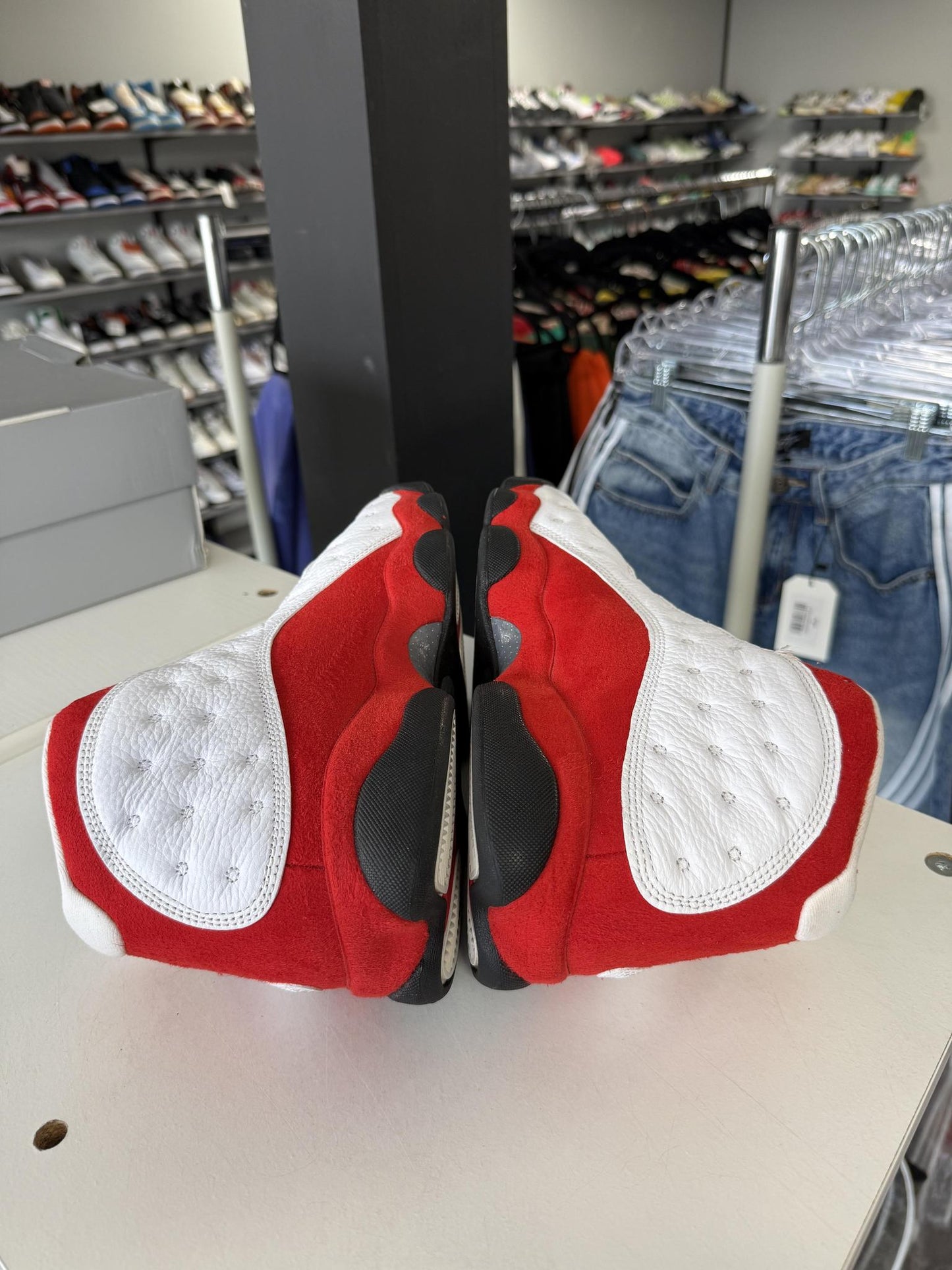 Jordan 13 "Chicago" Used Size 9.5
