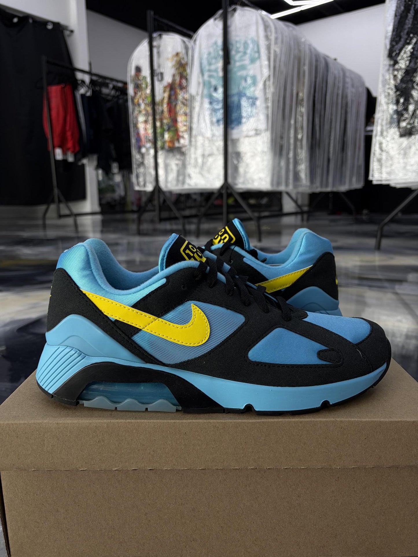 Nike Air Max 180 "Baltic Blue" Used Size 10