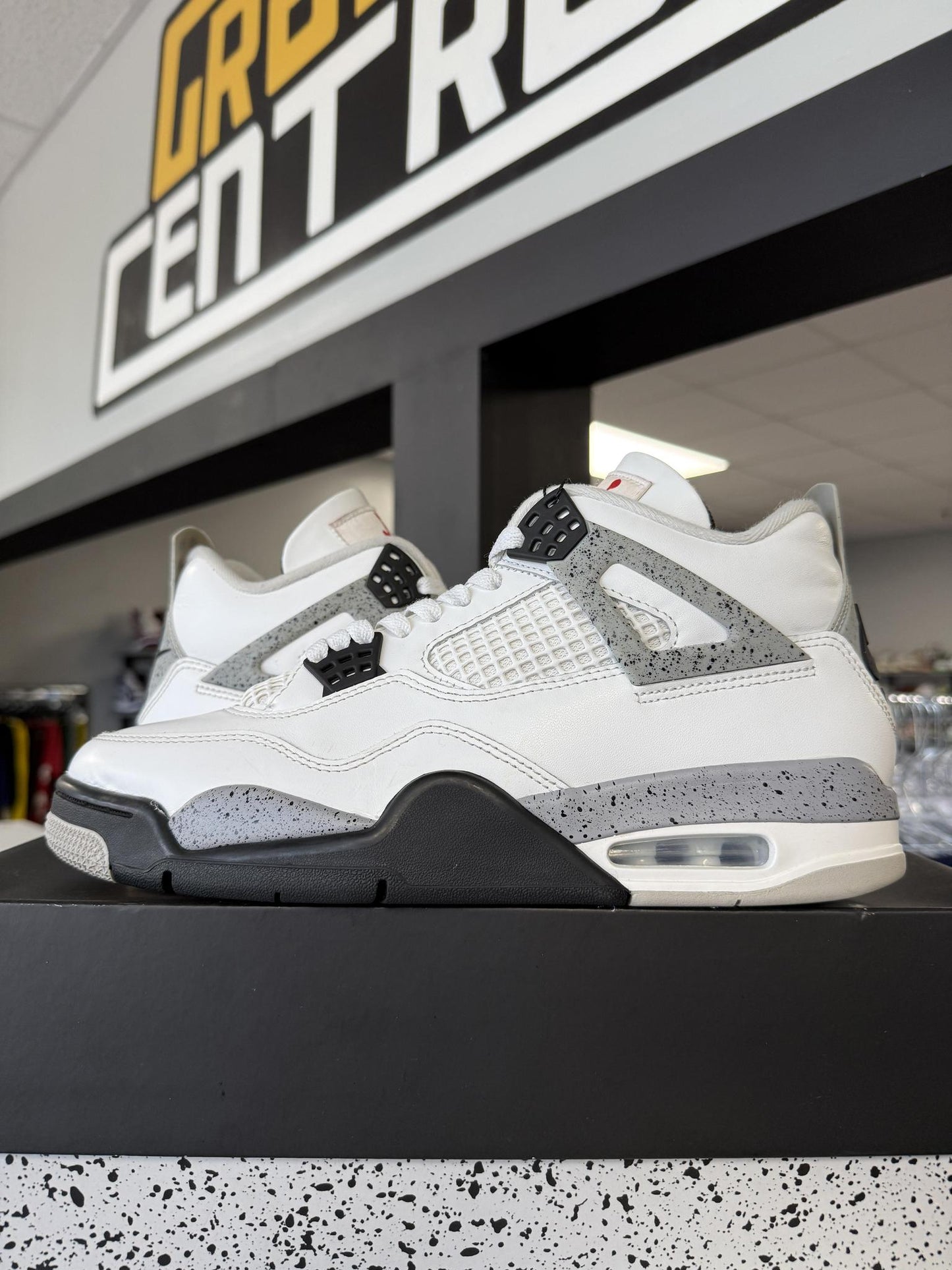 Jordan 4 "White Cement" Used Size 10