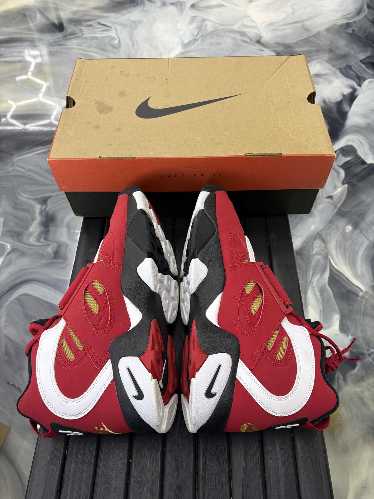 Nike Air Diamond Turf 2 "Red Gold" Used Size 12