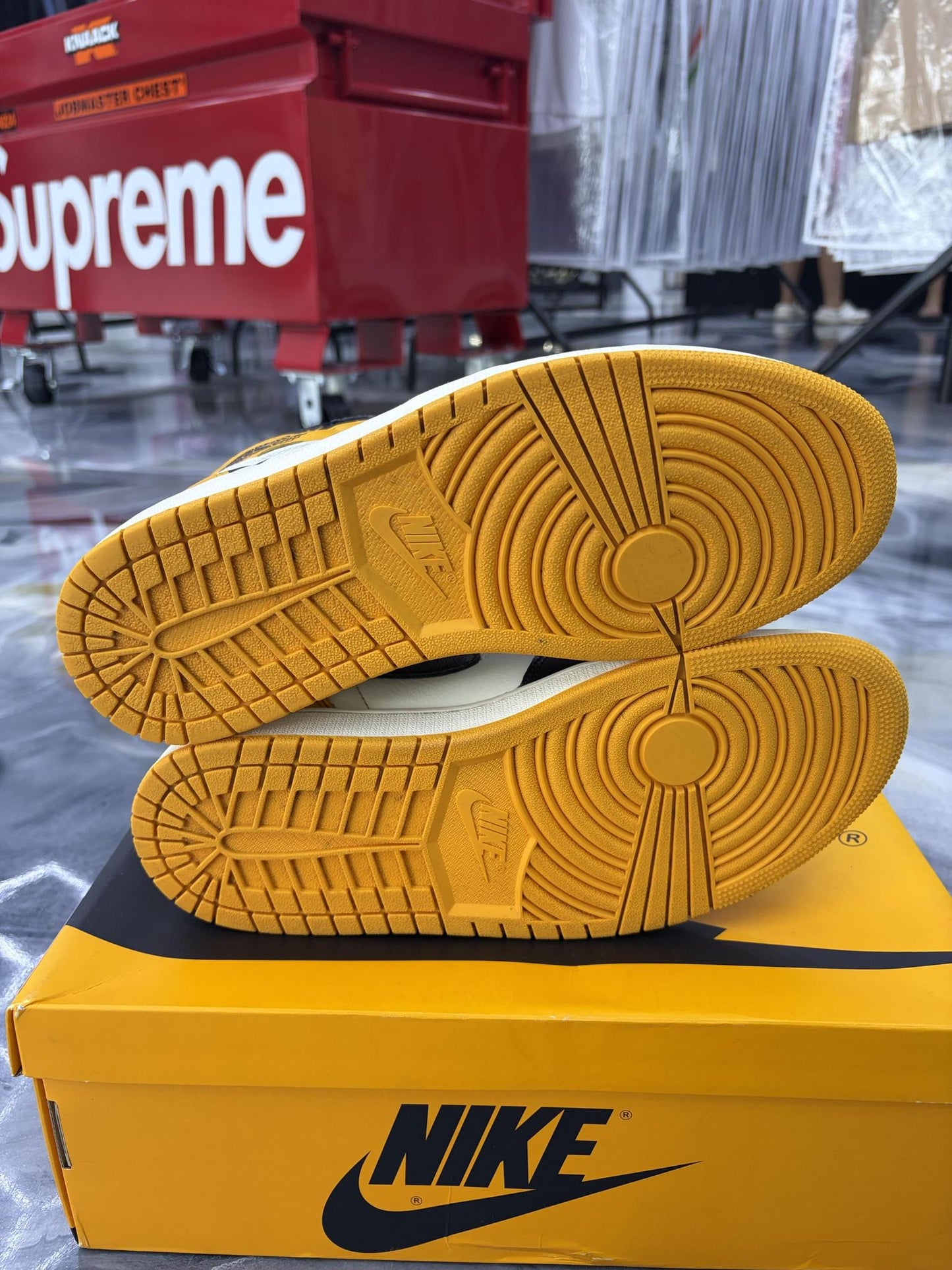 Jordan 1 "Taxi" Used Size 10