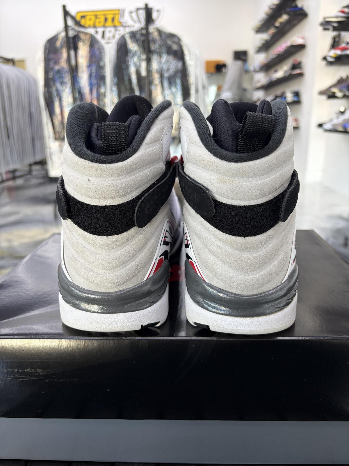 Jordan 8 "Bugs Bunny" Used Size 11.5