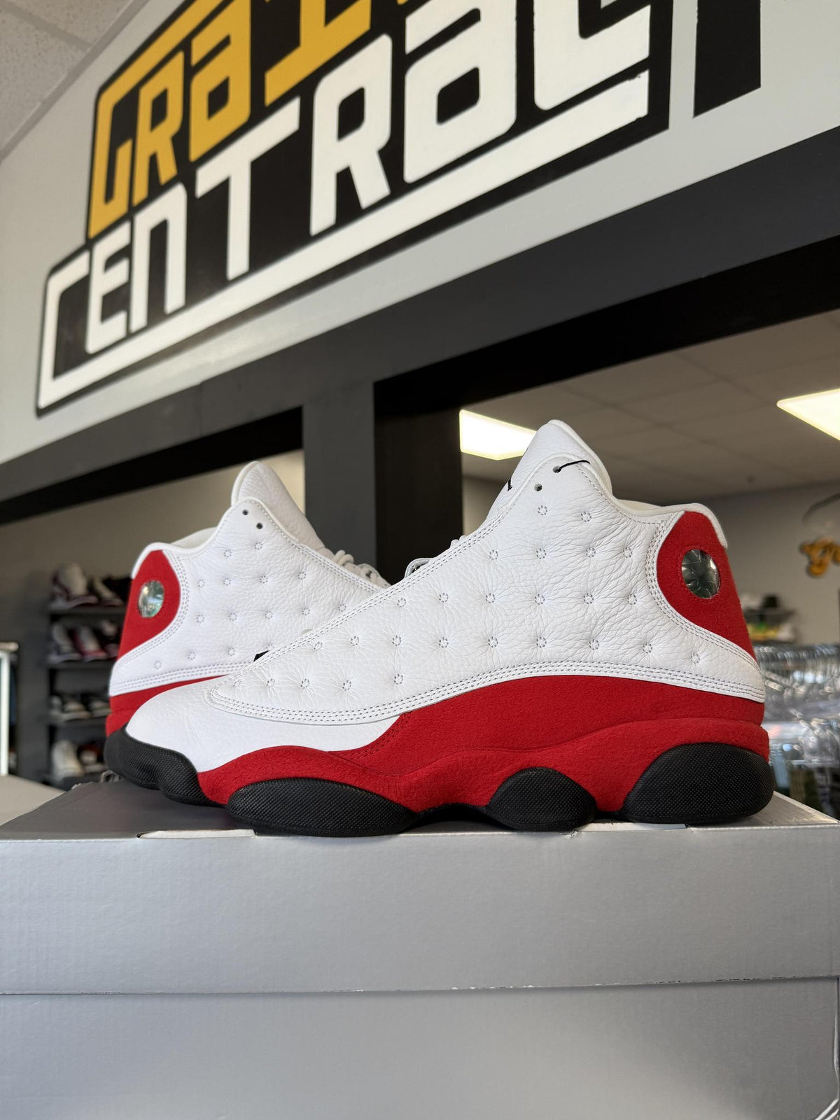 Jordan 13 "Chicago 2026" Used Size 12