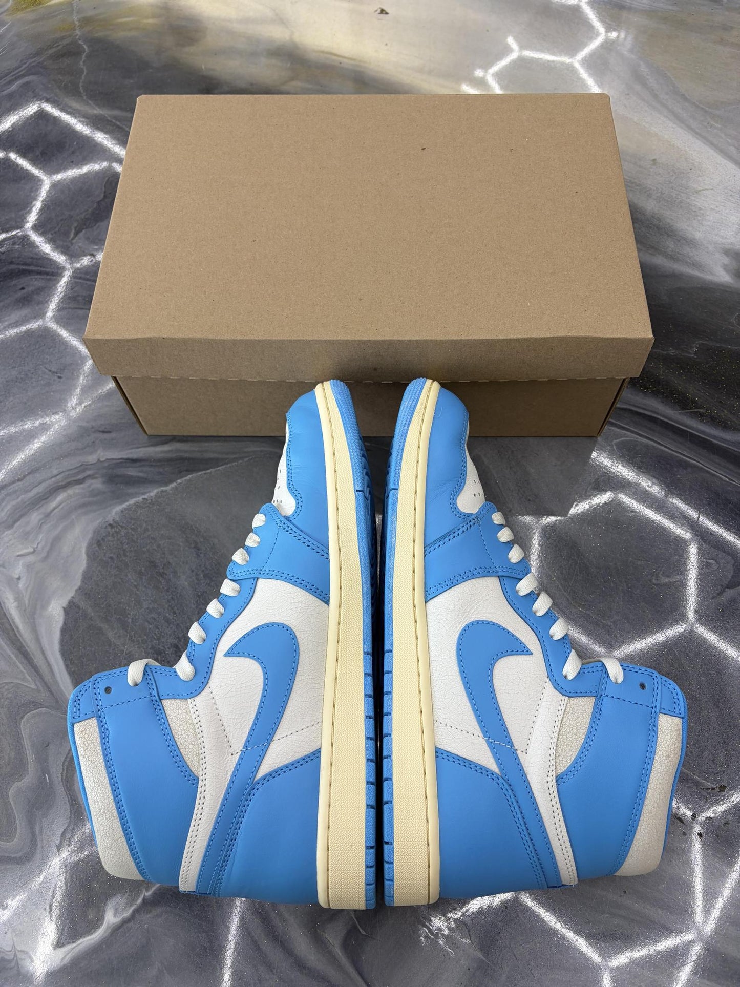 Jordan 1 "UNC Reimagined" Used Size 11