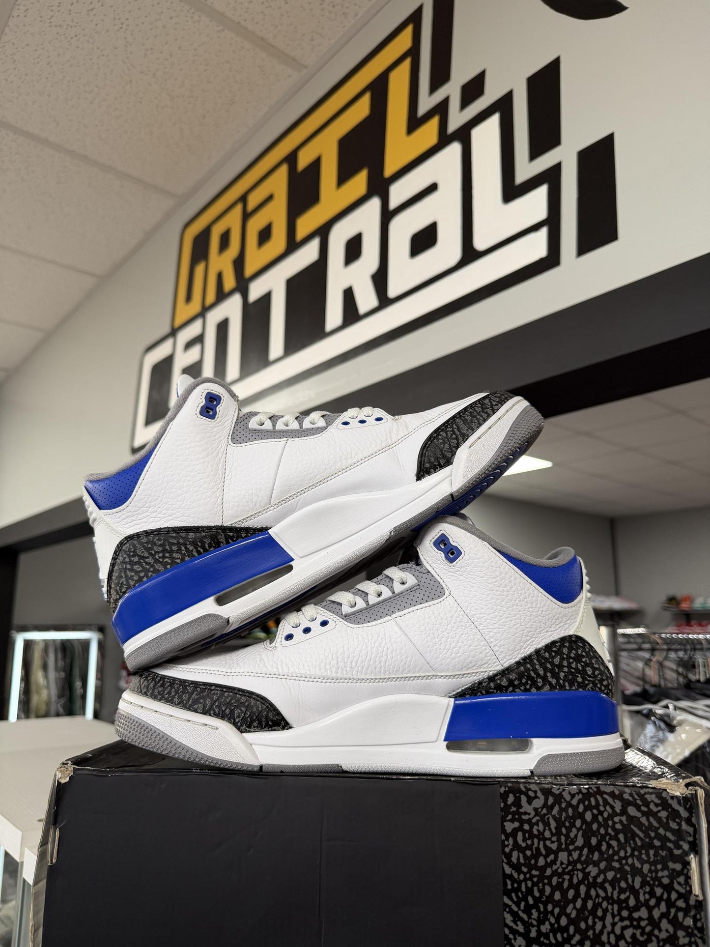 Jordan 3 "Racer Blue" Used Size 12