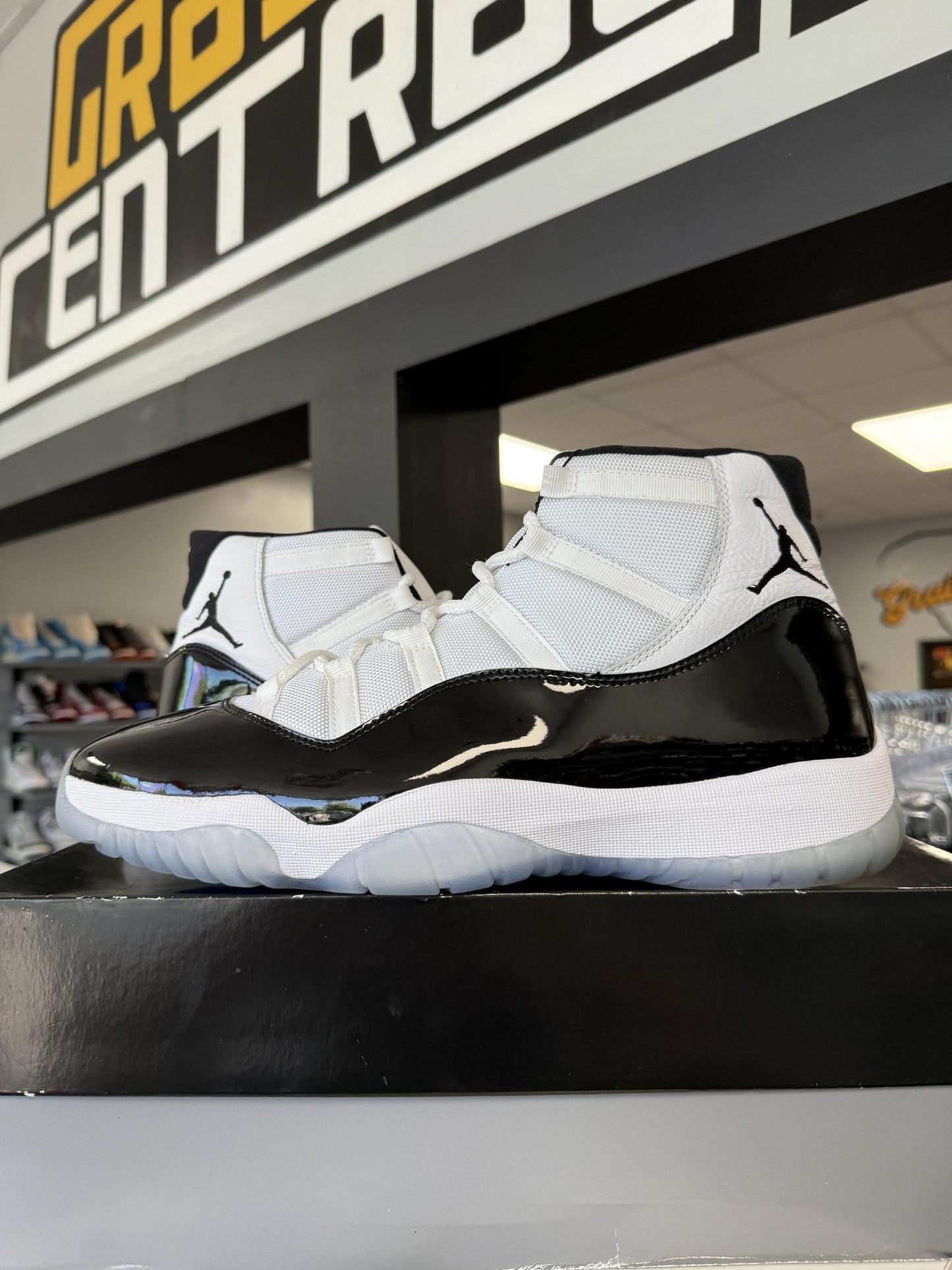 Jordan 11 "Concord" Used Size 14