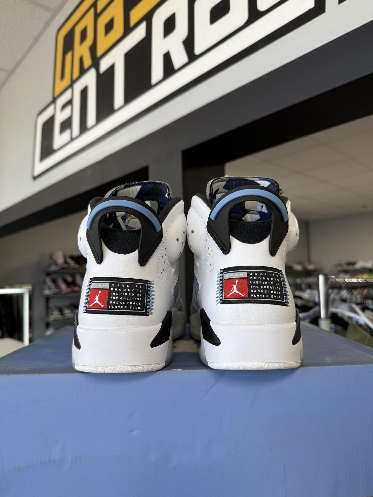 Jordan 6 "UNC" Used Size 8