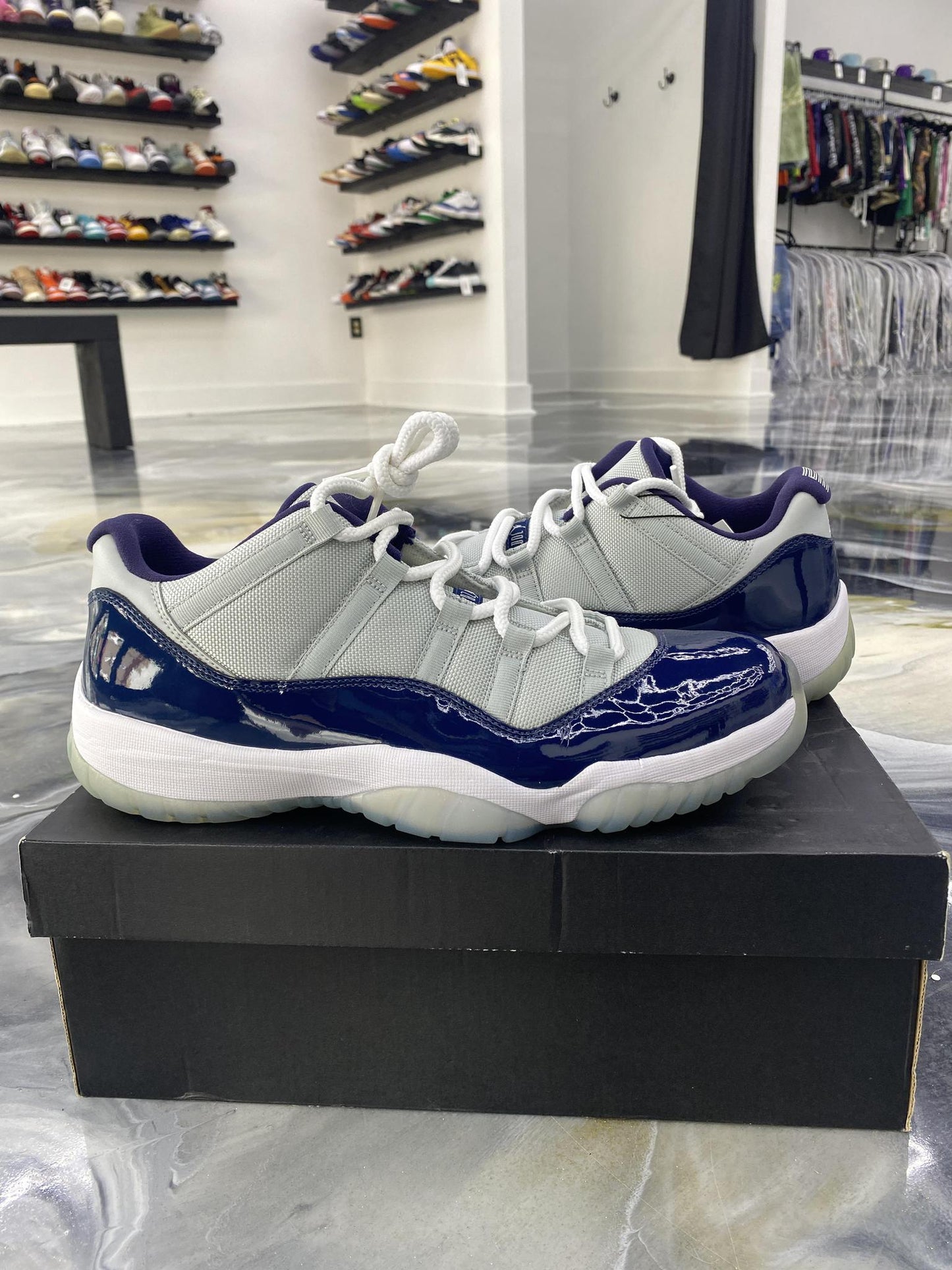 Jordan 11 Low "Georgetown" Used Size 12