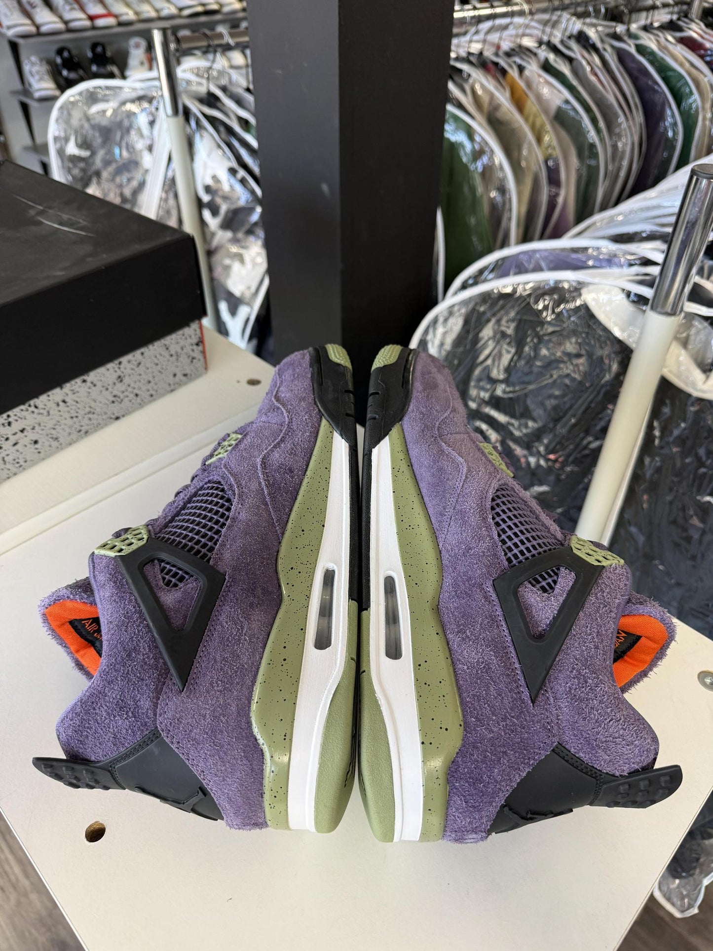 Jordan 4 "Canyon Purple" Used Size 12.5