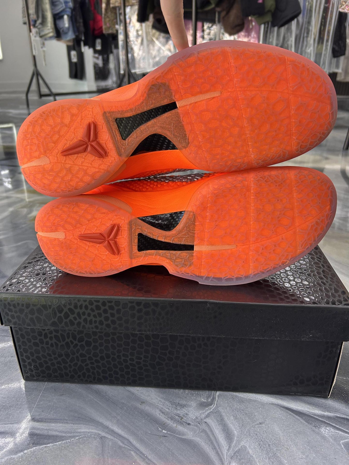 Nike Kobe 6 "Total Orange" Used Size 15