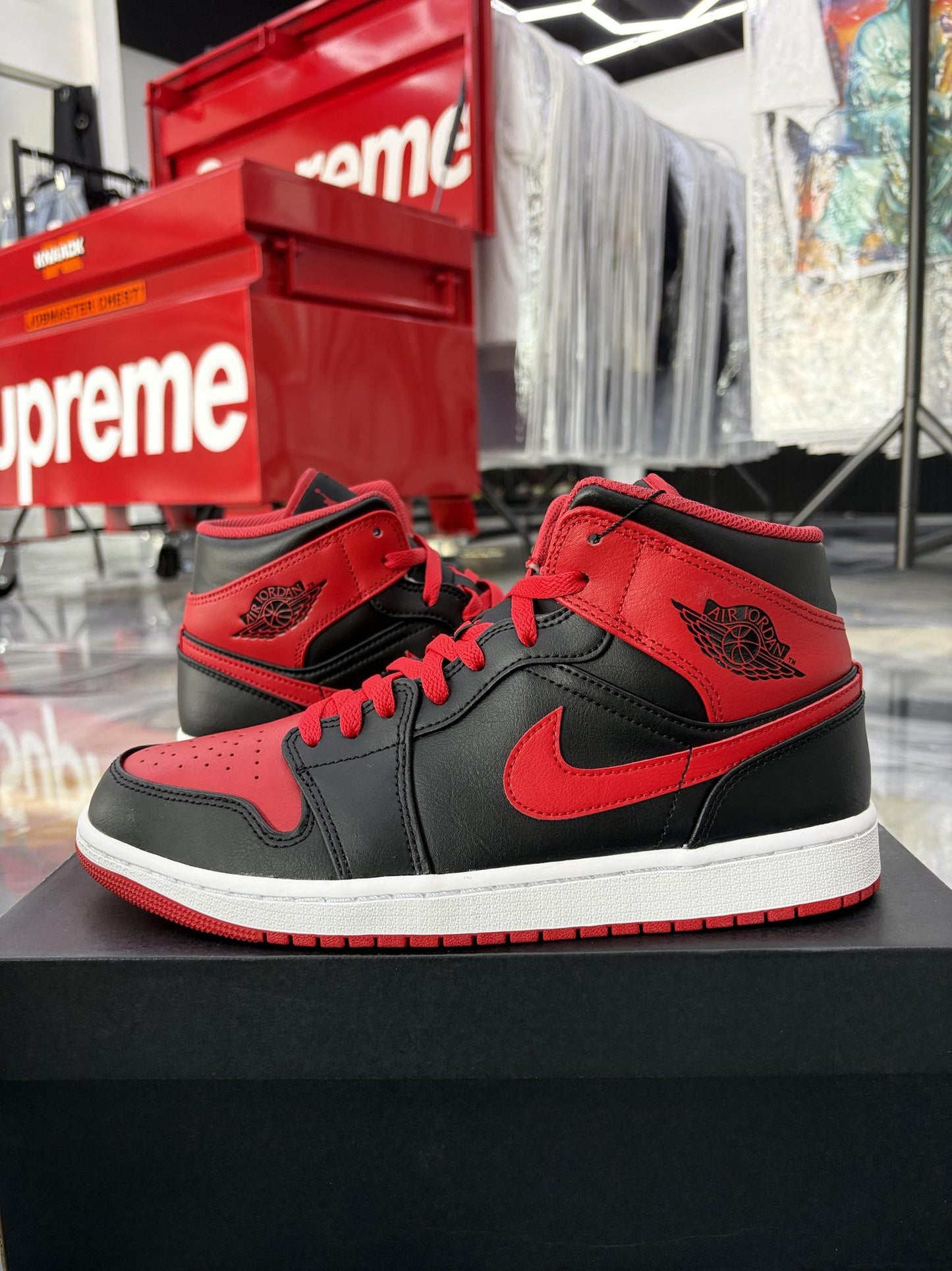Jordan 1 Mid "Alternate Red" Used Size 10.5