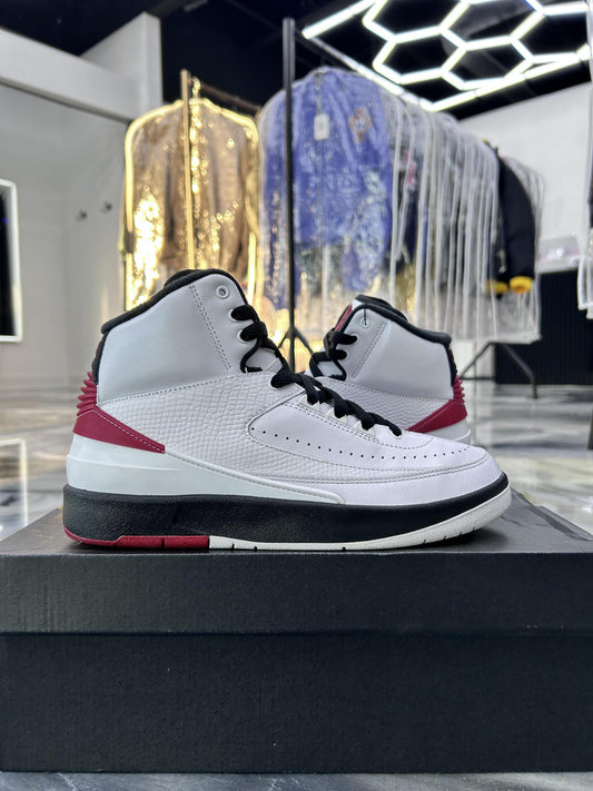 Jordan 2 "Chicago" Used Size 7Y/8.5W