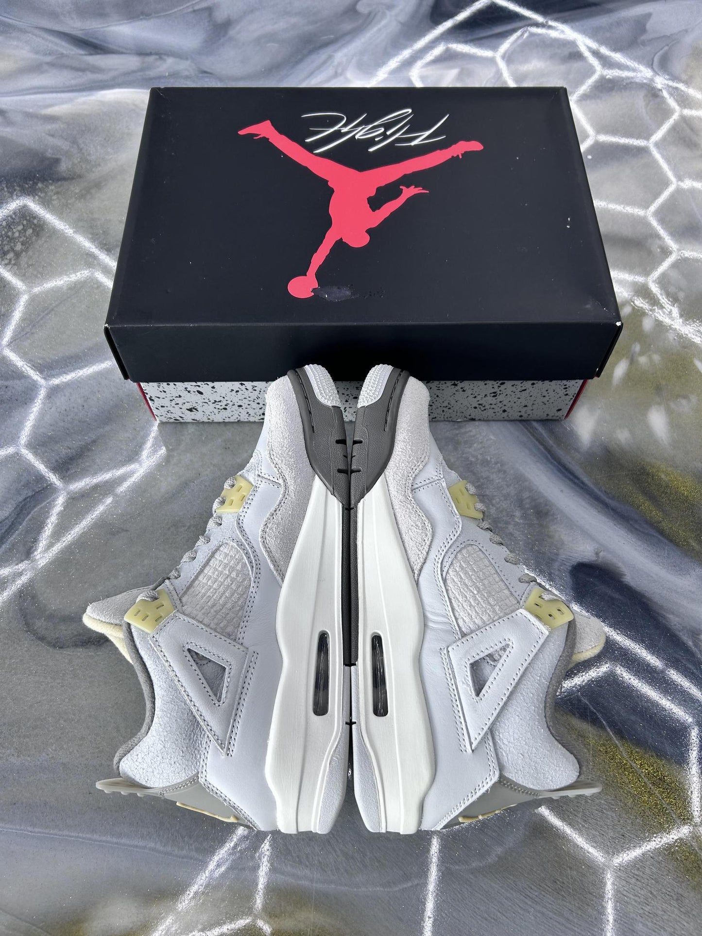 Jordan 4 "Craft" Used Size 7Y/8.5W