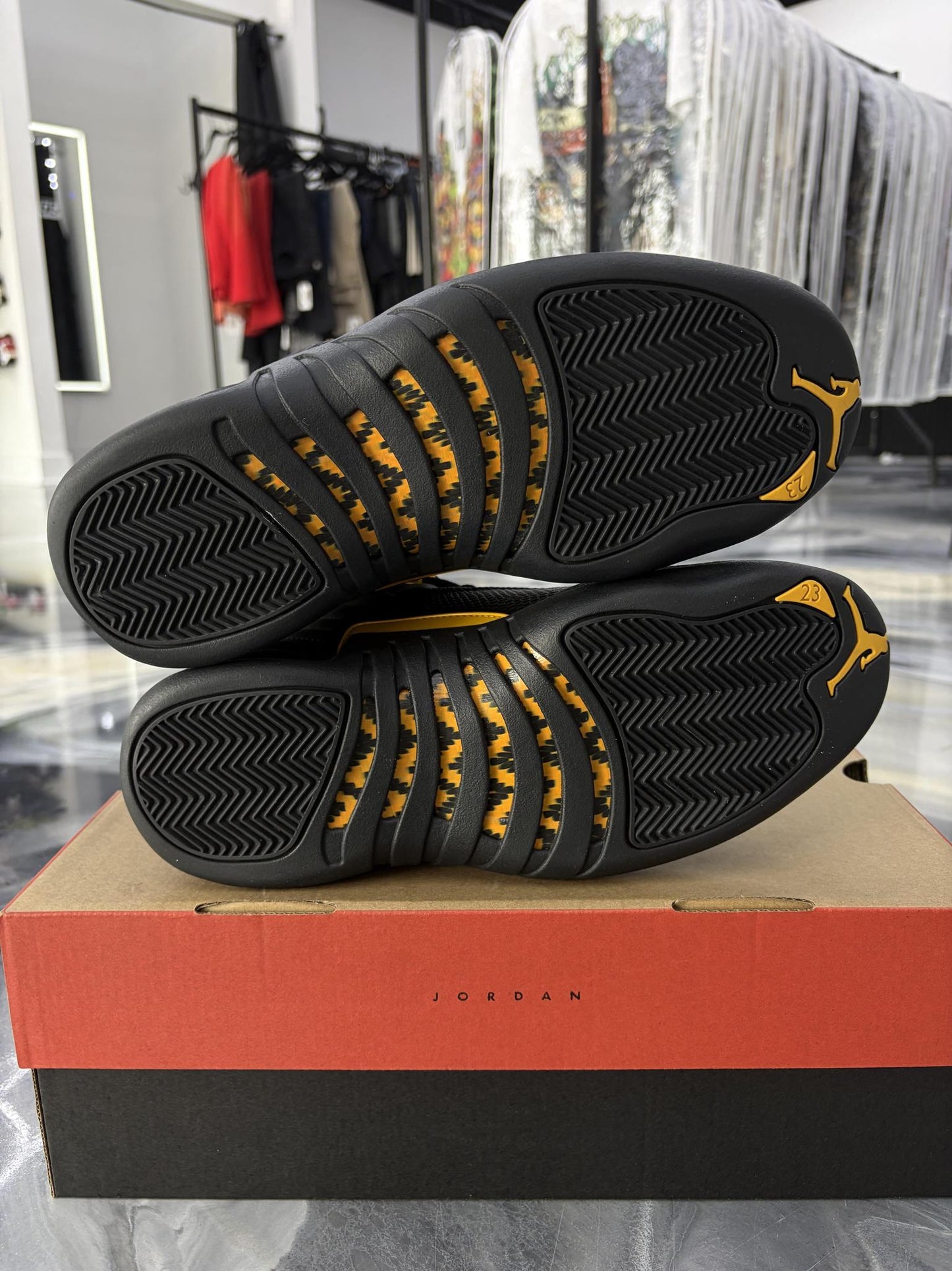Jordan 12 "Reverse Taxi" Used Size 9