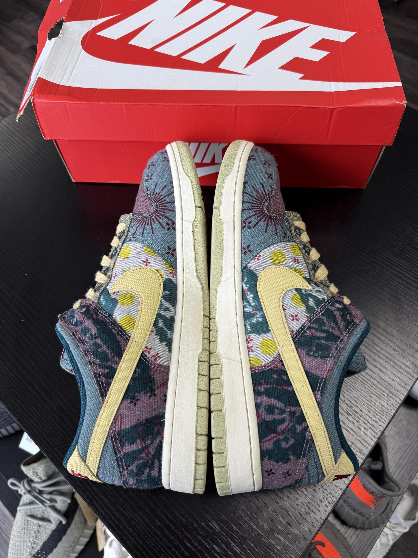 Nike Dunk Low "Community Garden" Used Size 11.5