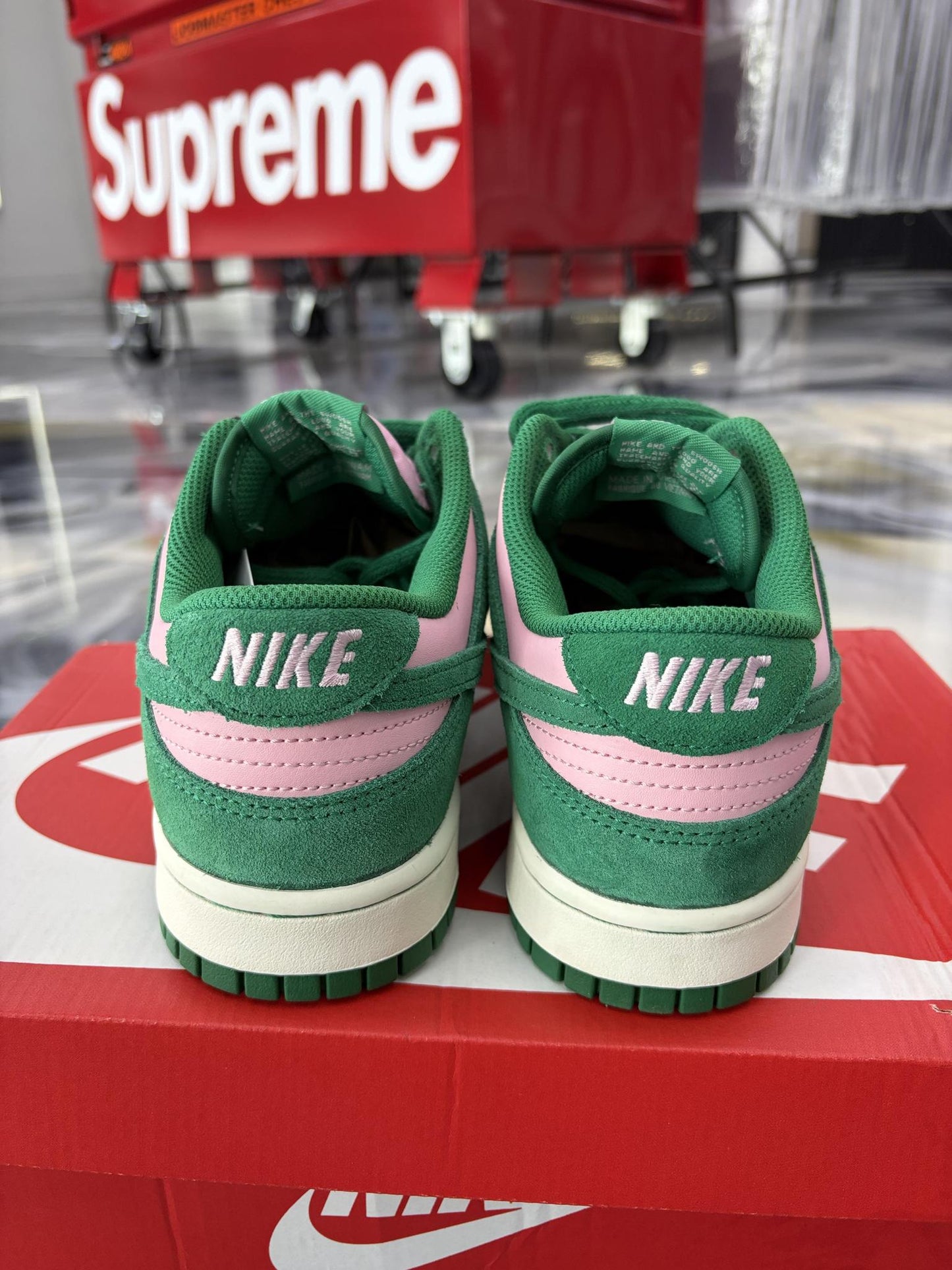 Nike Dunk Low "Medium Soft Pink Malachite" Used Size 9
