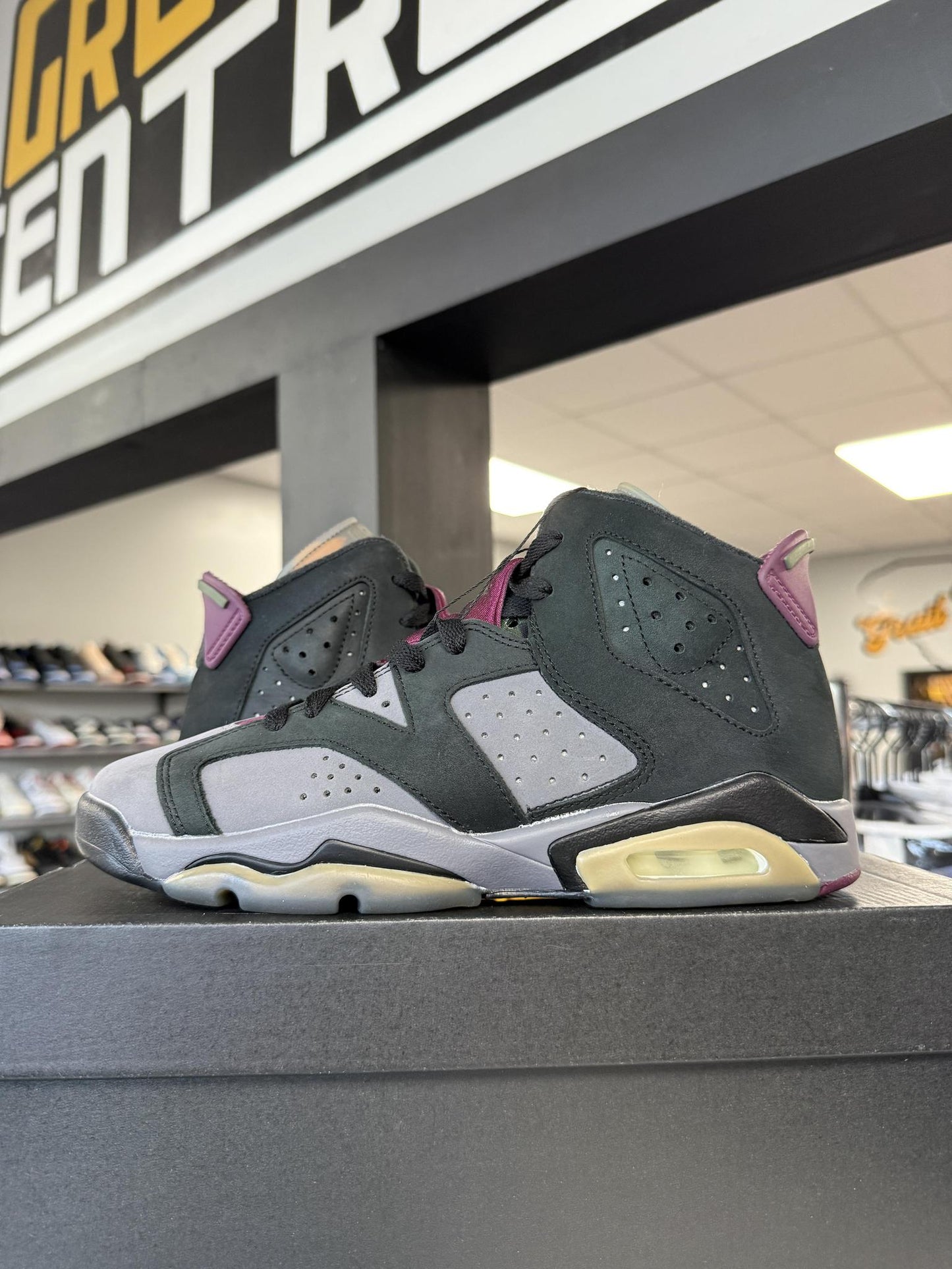 Jordan 6 "Bordeaux" Used Size 5.5Y/7W
