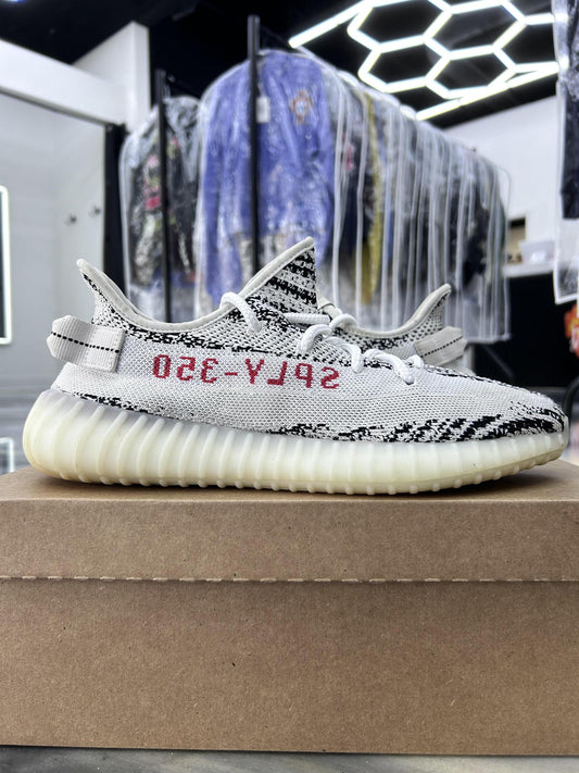 Yeezy 350 "Zebra" Used Size 10.5