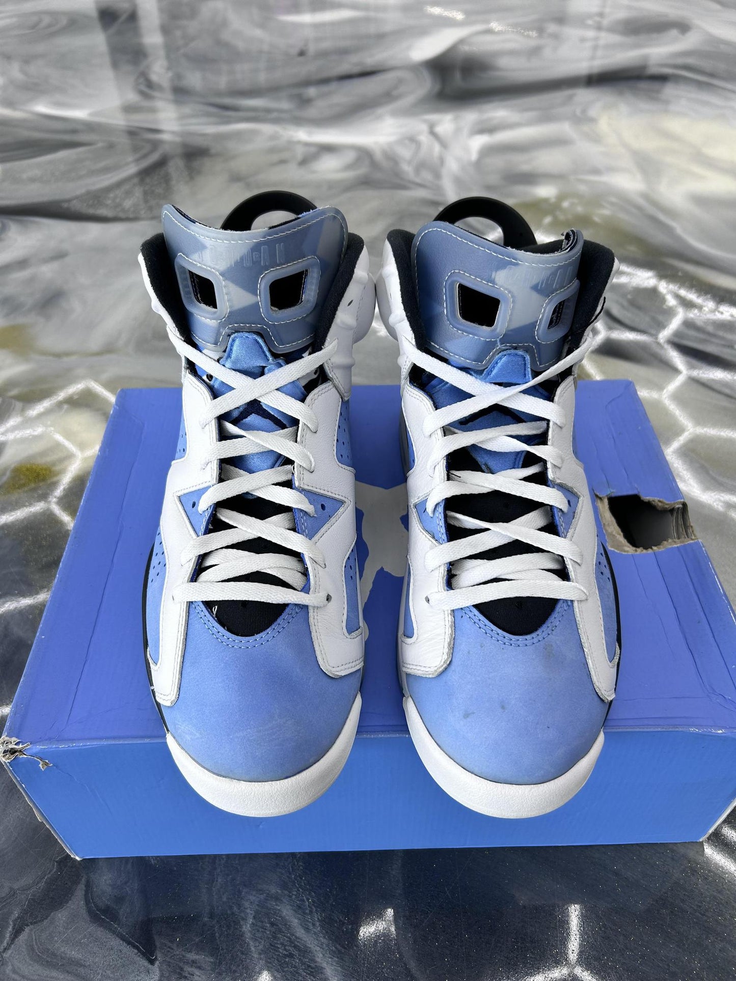 Jordan 6 "UNC" Used Size 12