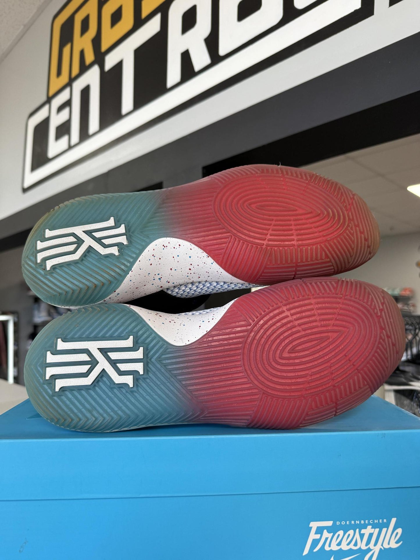 Kyrie 2 "Doernbecher" Used Size 11