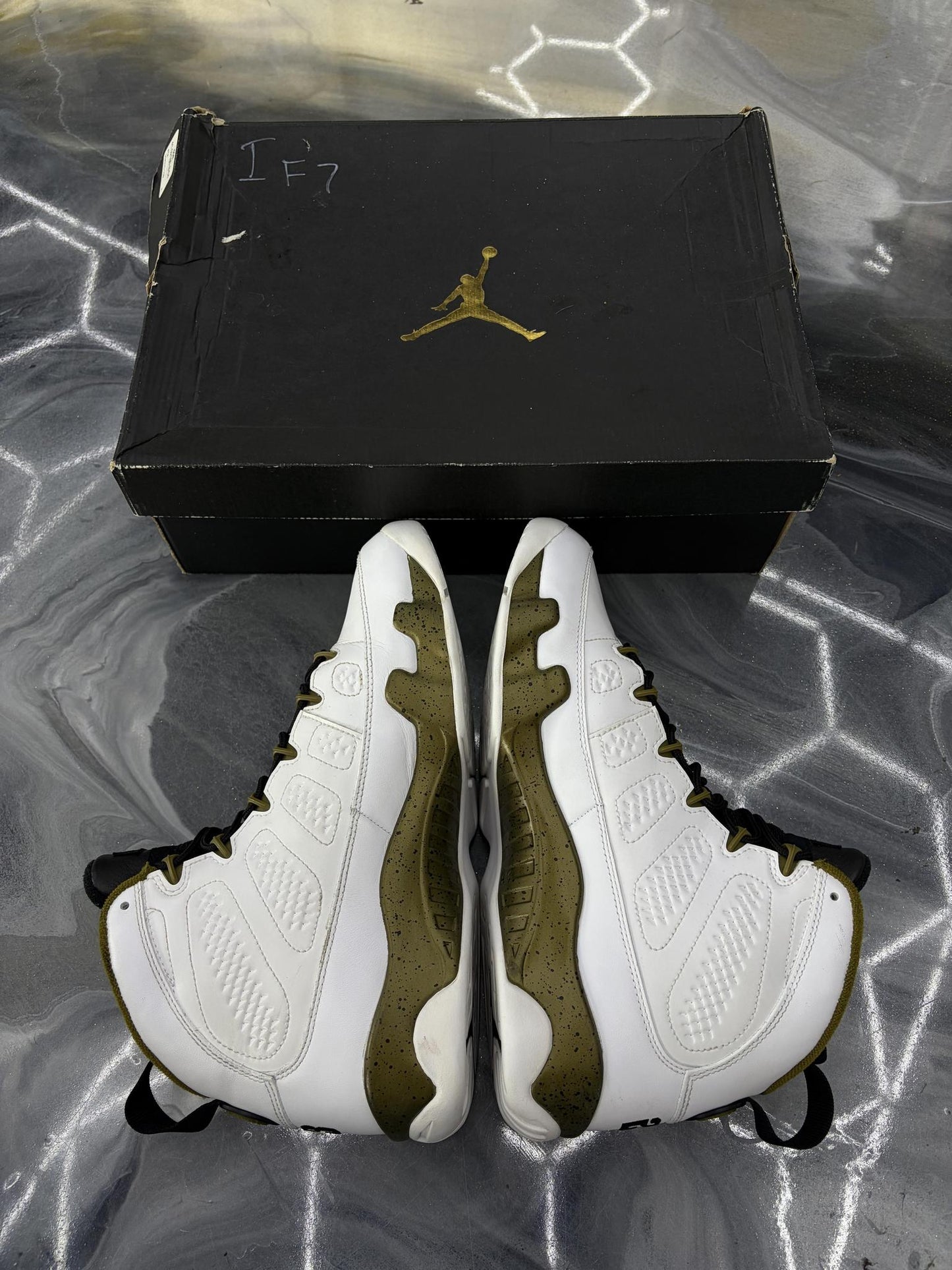 Jordan 9 "Militia Green" Used Size 11