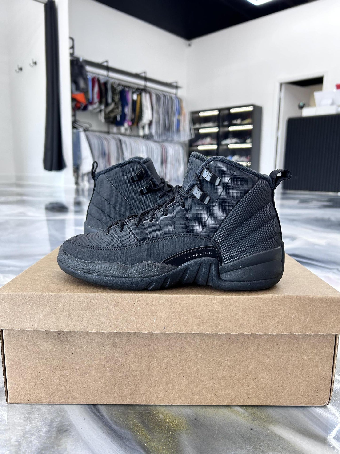 Jordan 12 "Winterized" Used Size 4.5Y/6W