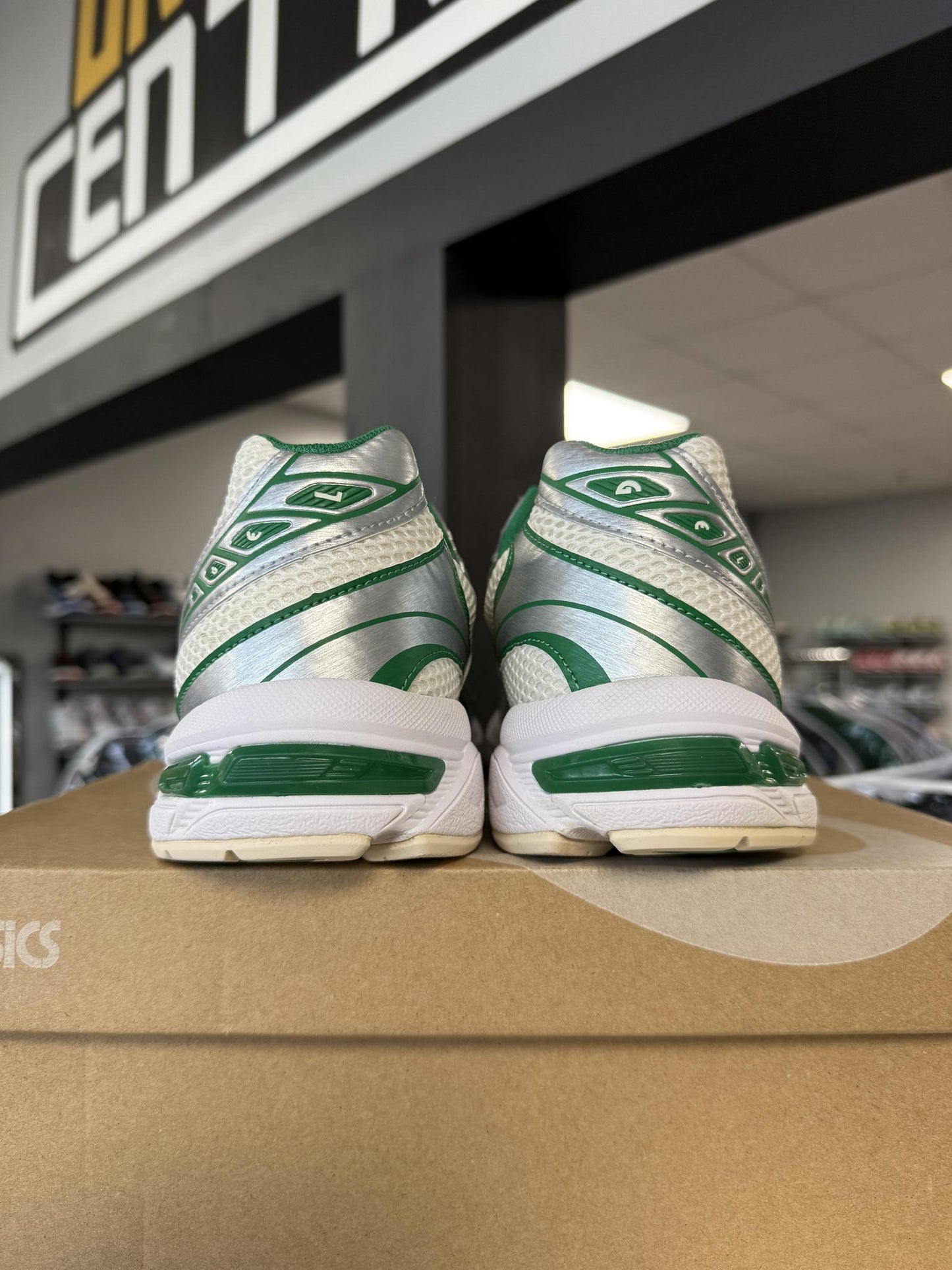 Asics Gel 1130 "Kale Cream" Used Size 10