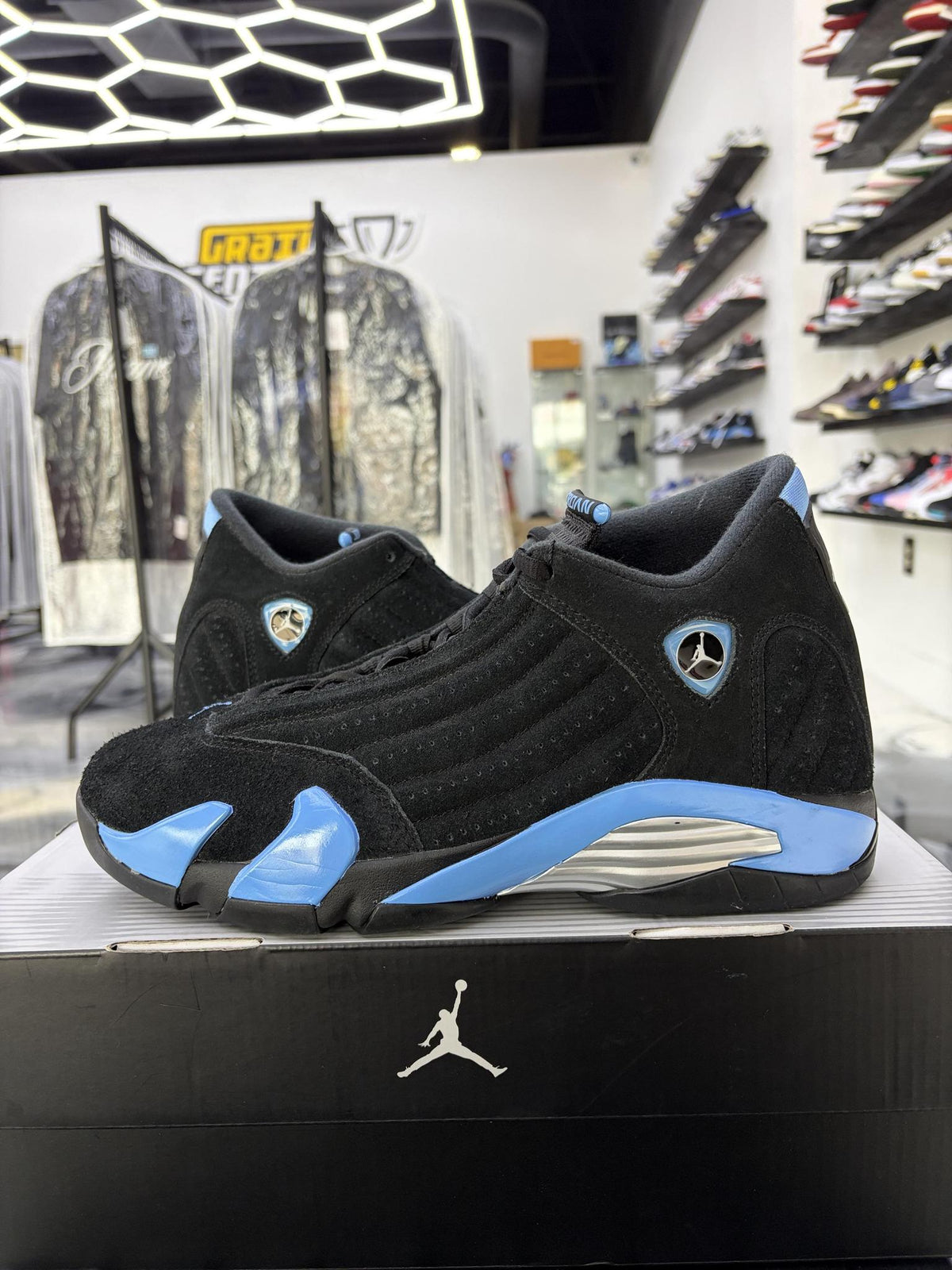 Jordan 14 "Black University Blue" Used Size 10