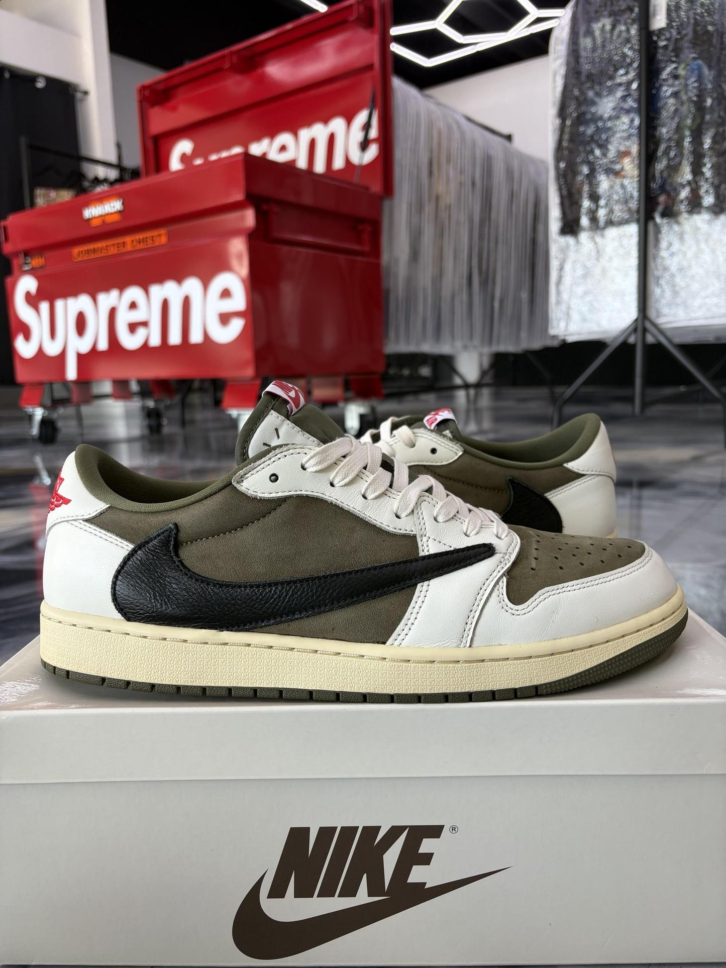 Jordan 1 Low x Travis Scott "Medium Olive" Used Size 13