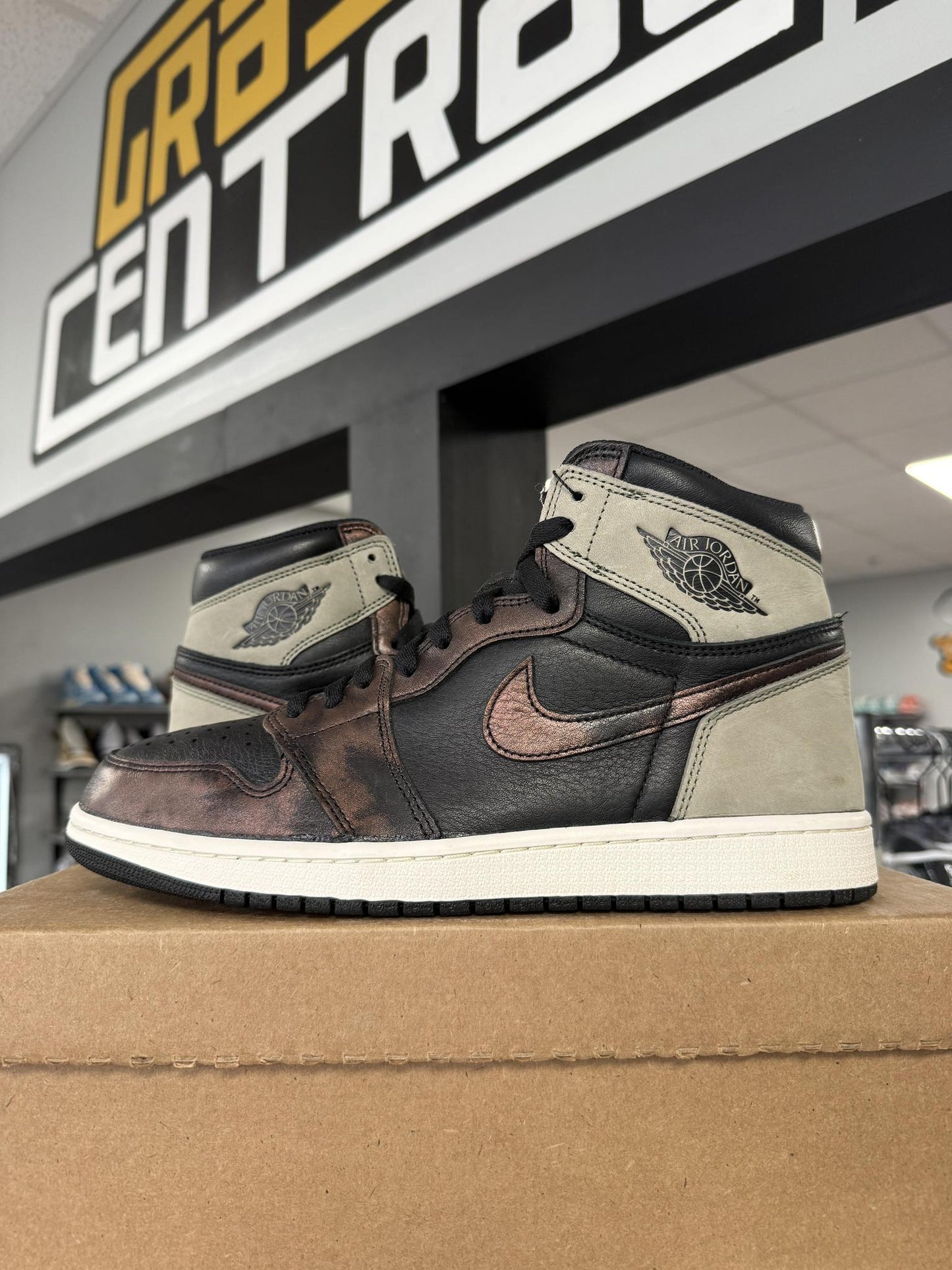 Jordan 1 "Patina" Used Size 11