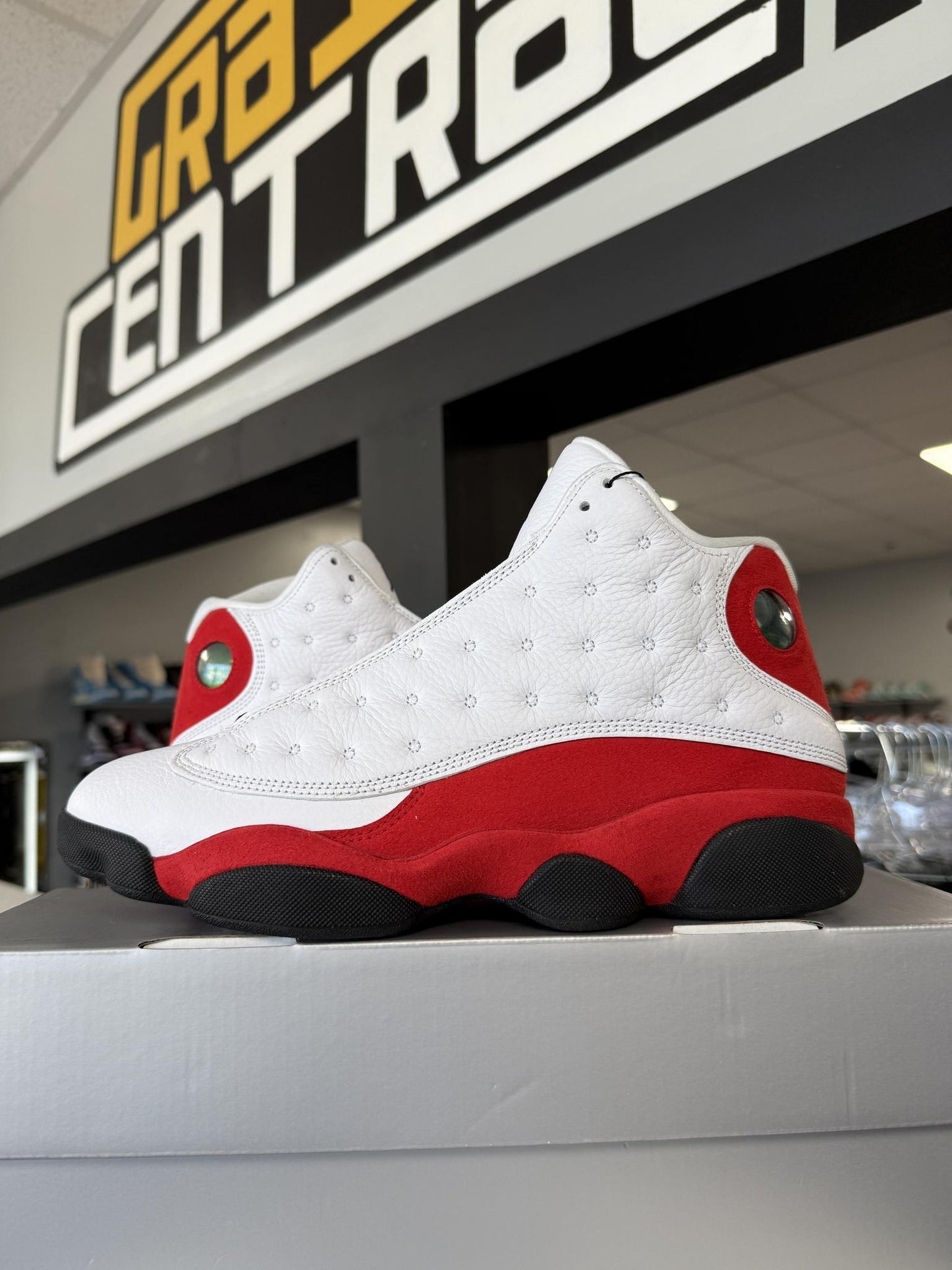 Jordan 13 "Chicago" Used Size 10