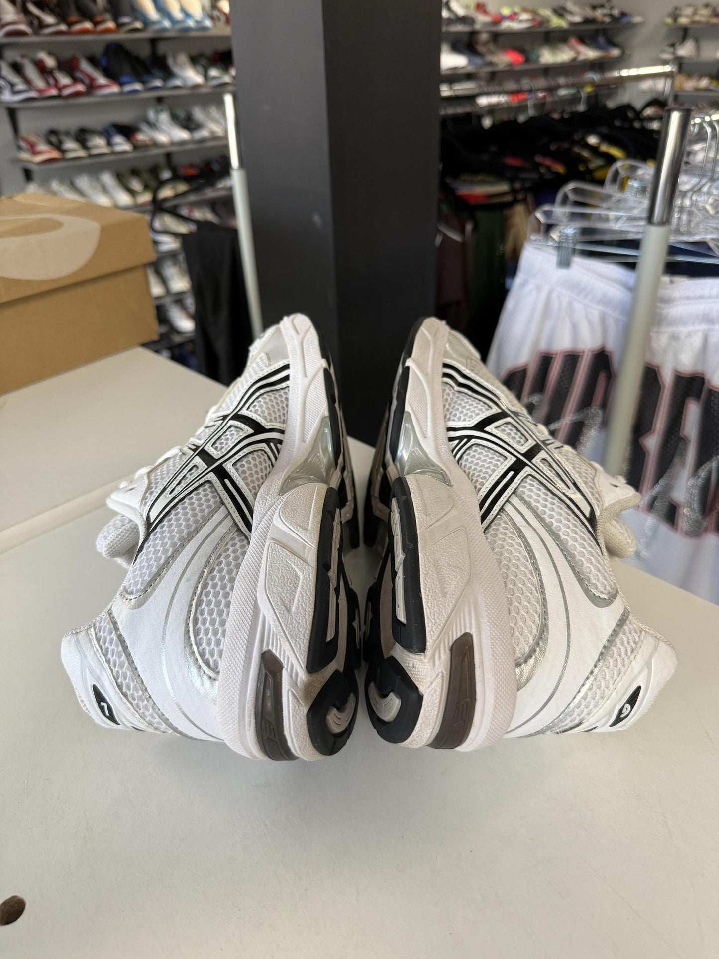 Asics Gel 1130 "White Black" Used Size 11
