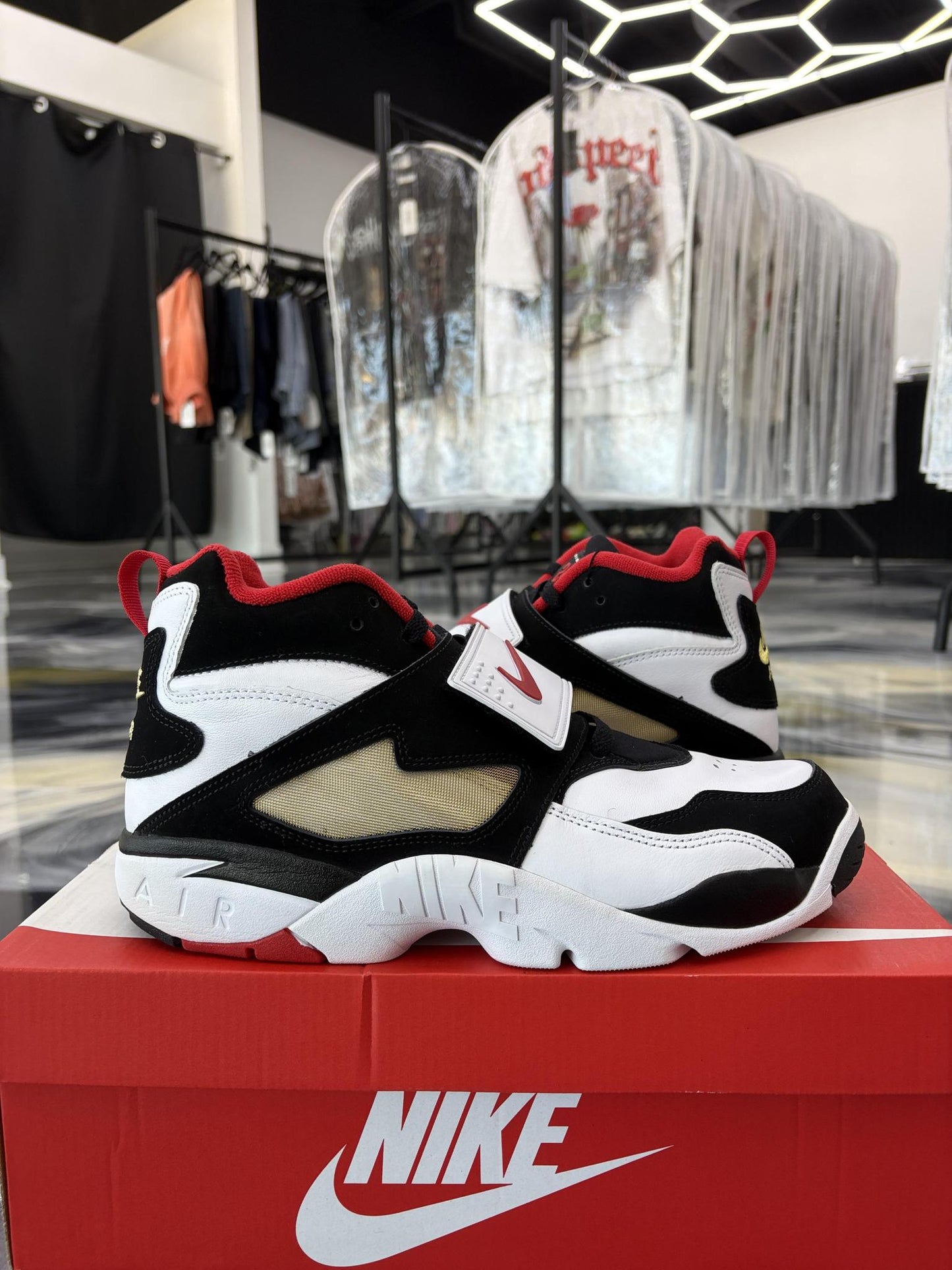 Nike Air Diamond Turf "49ers" Used Size 10.5